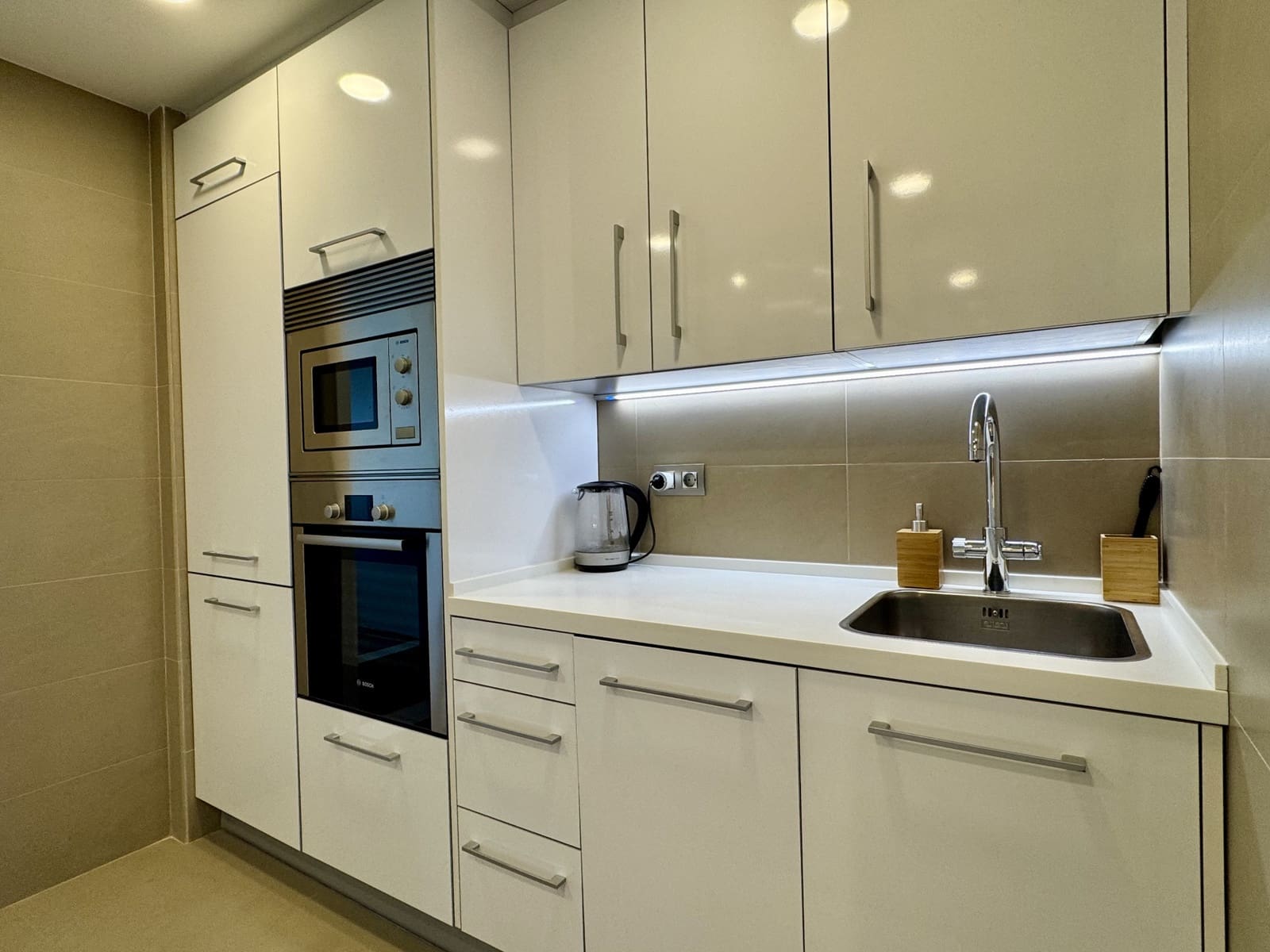 2 quarto Apartamento para venda em Benidorm com piscina garagem - 579 000 € (Ref: 9565511)