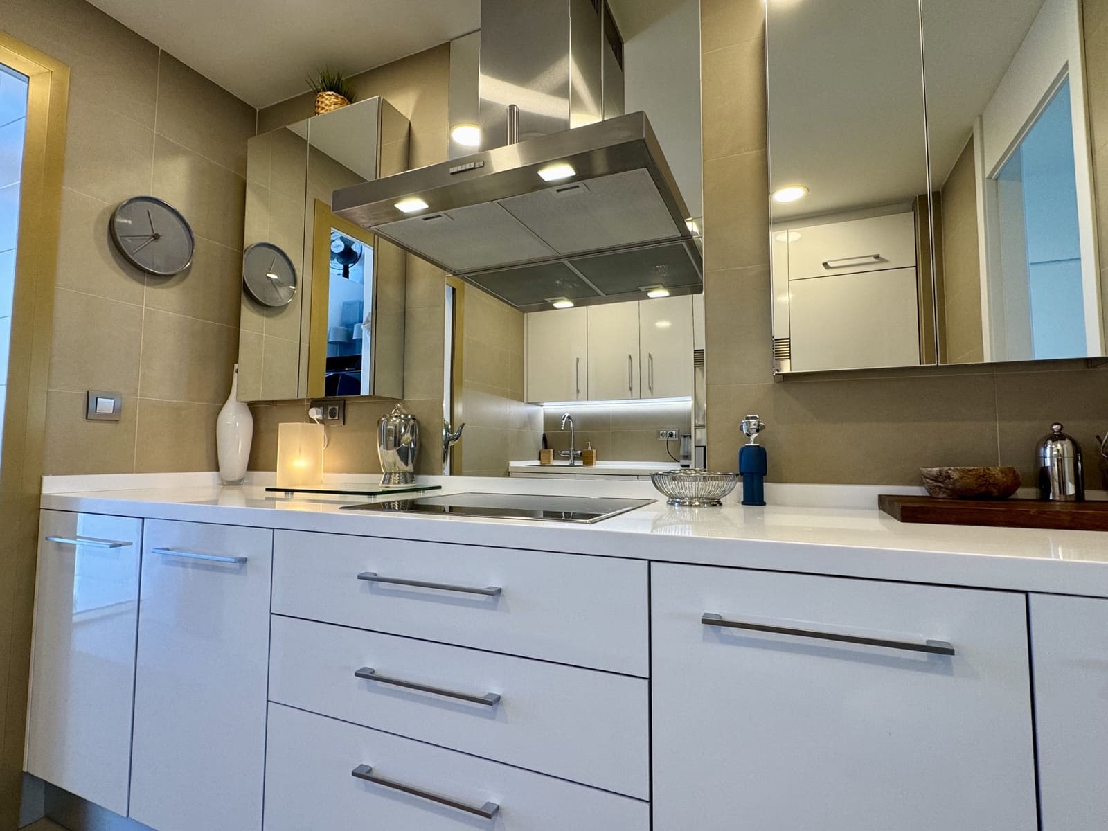 2 quarto Apartamento para venda em Benidorm com piscina garagem - 579 000 € (Ref: 9565511)