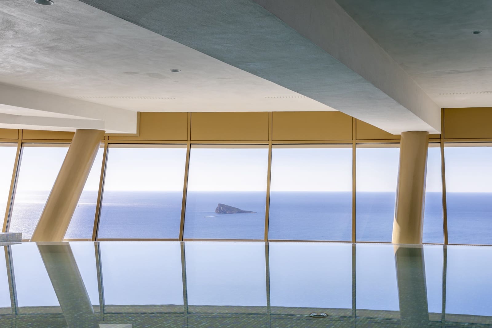 2 quarto Apartamento para venda em Benidorm com piscina garagem - 579 000 € (Ref: 9565511)