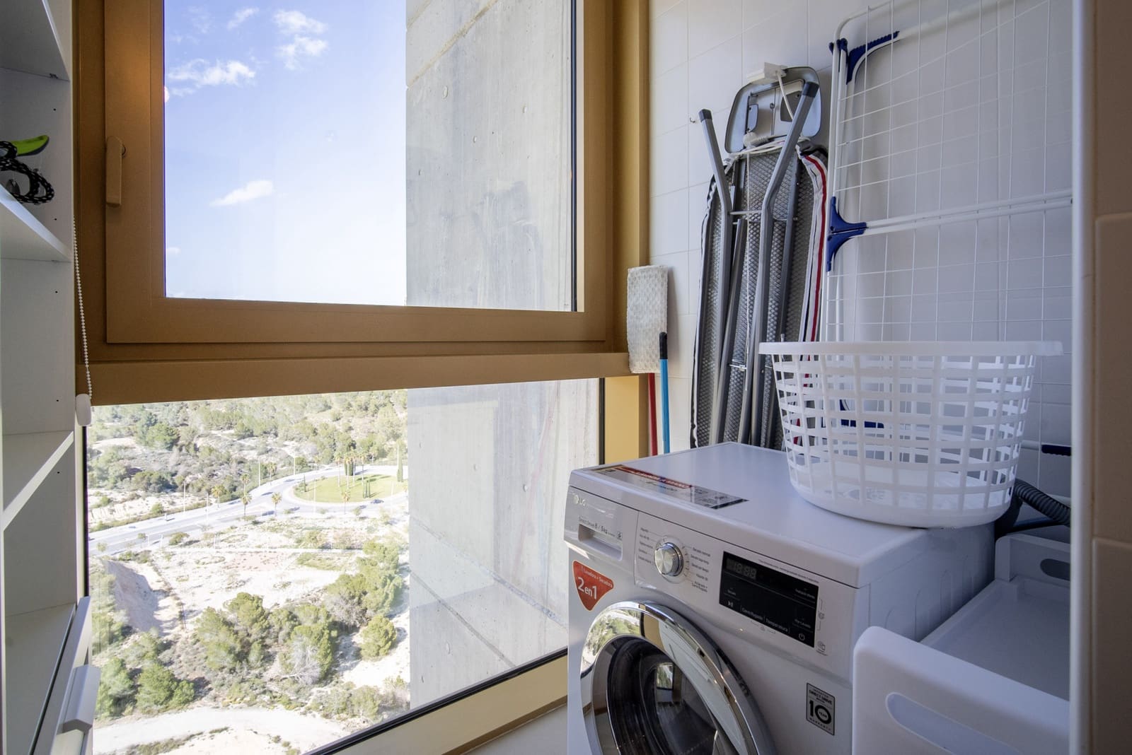 2 Zimmer Apartment zu verkaufen in Benidorm mit Pool Garage - 529.000 € (Ref: 9565512)