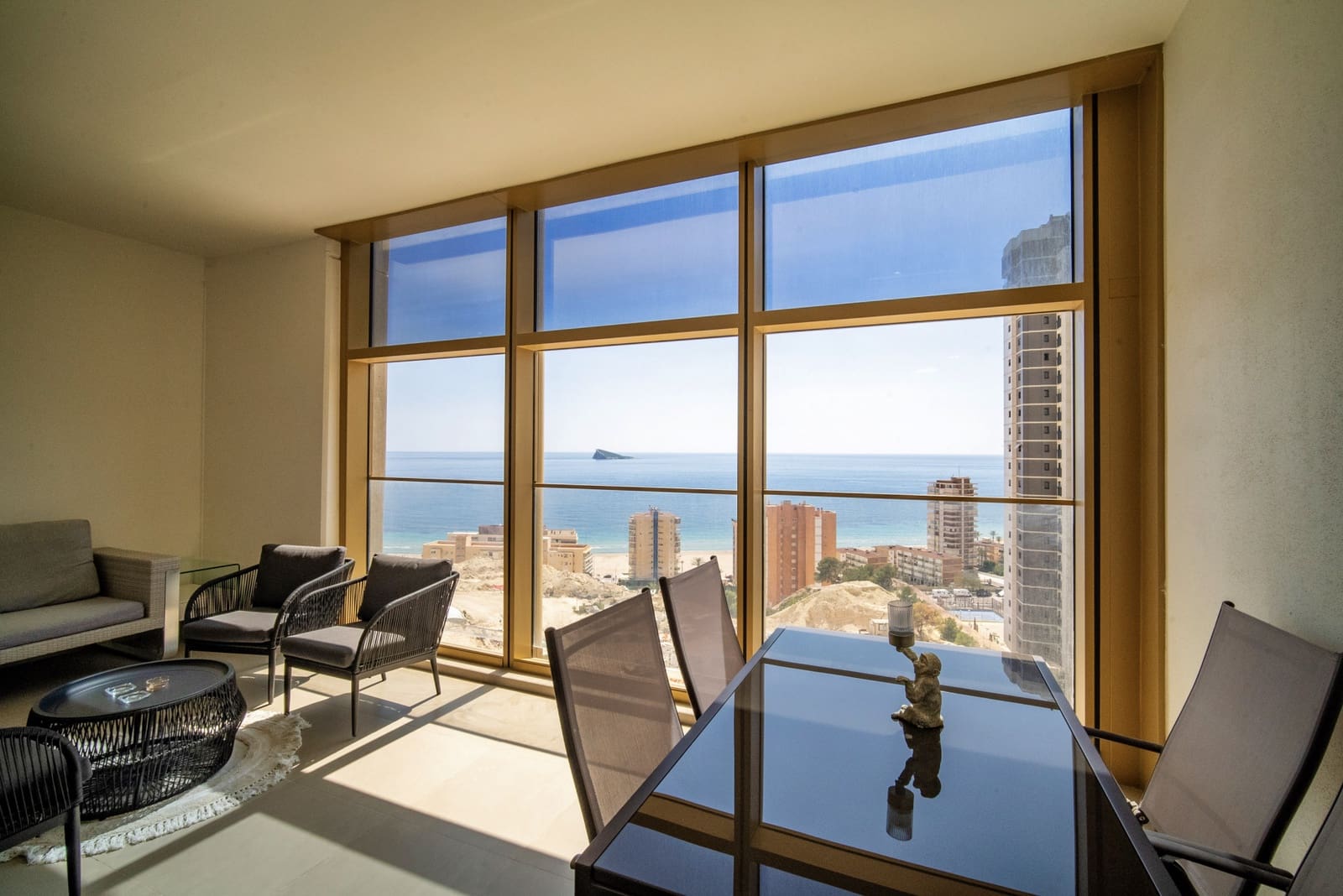 2 sovrum Lägenhet till salu i Benidorm med pool garage - 439 000 € (Ref: 9565513)