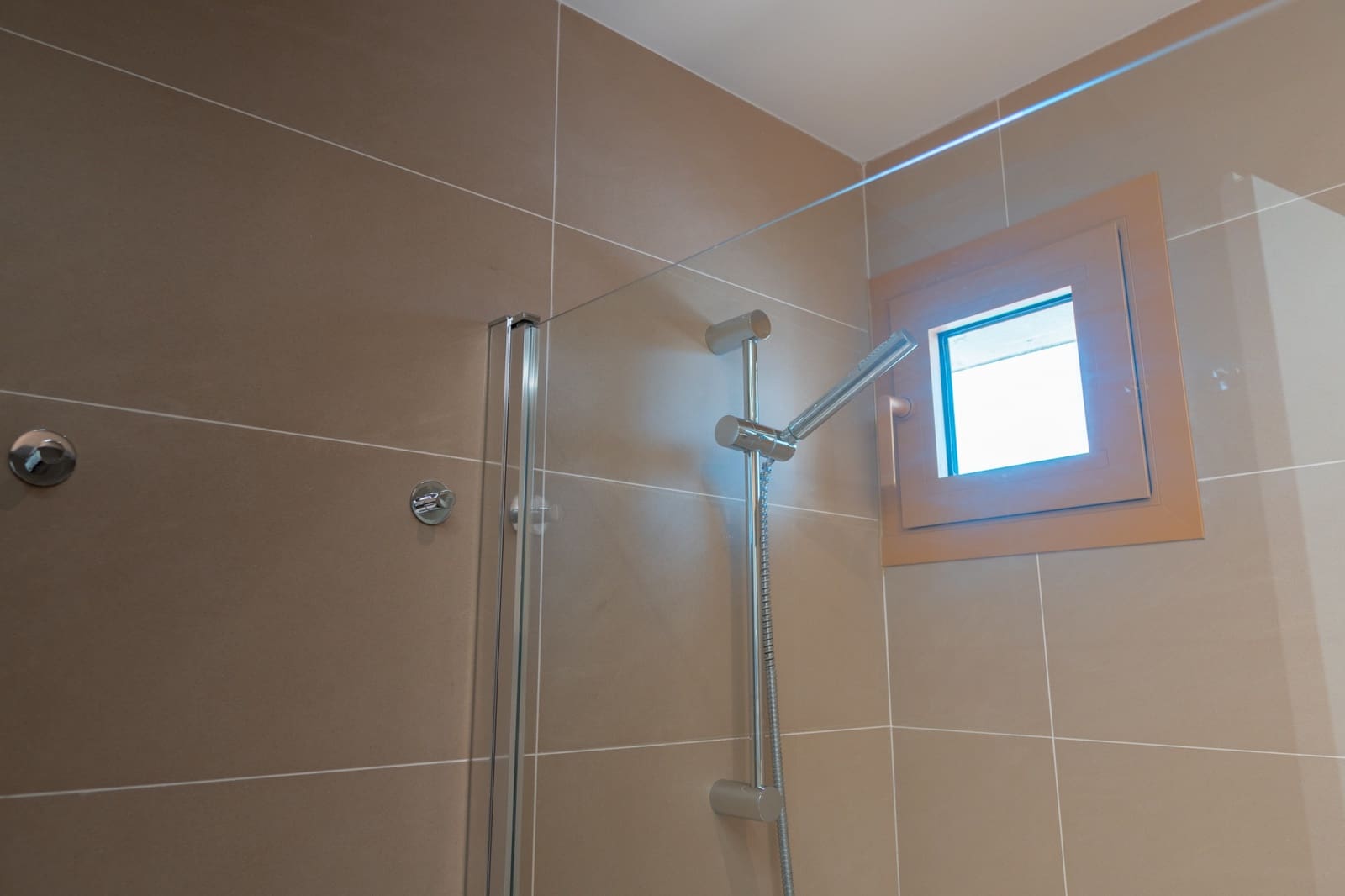 Apartamento de 2 habitaciones en Benidorm en venta con piscina garaje - 469.000 € (Ref: 9565514)