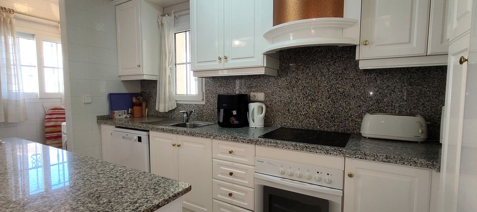 3 bedroom Semi-detached Villa for sale in Las Ramblas Golf with pool garage - € 269,000 (Ref: 9565515)