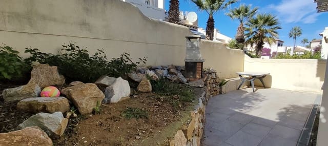 3 camera da letto Villetta Bifamiliare in vendita in Las Ramblas Golf, Orihuela con piscina garage - 269.000 € (Rif: 9565515)