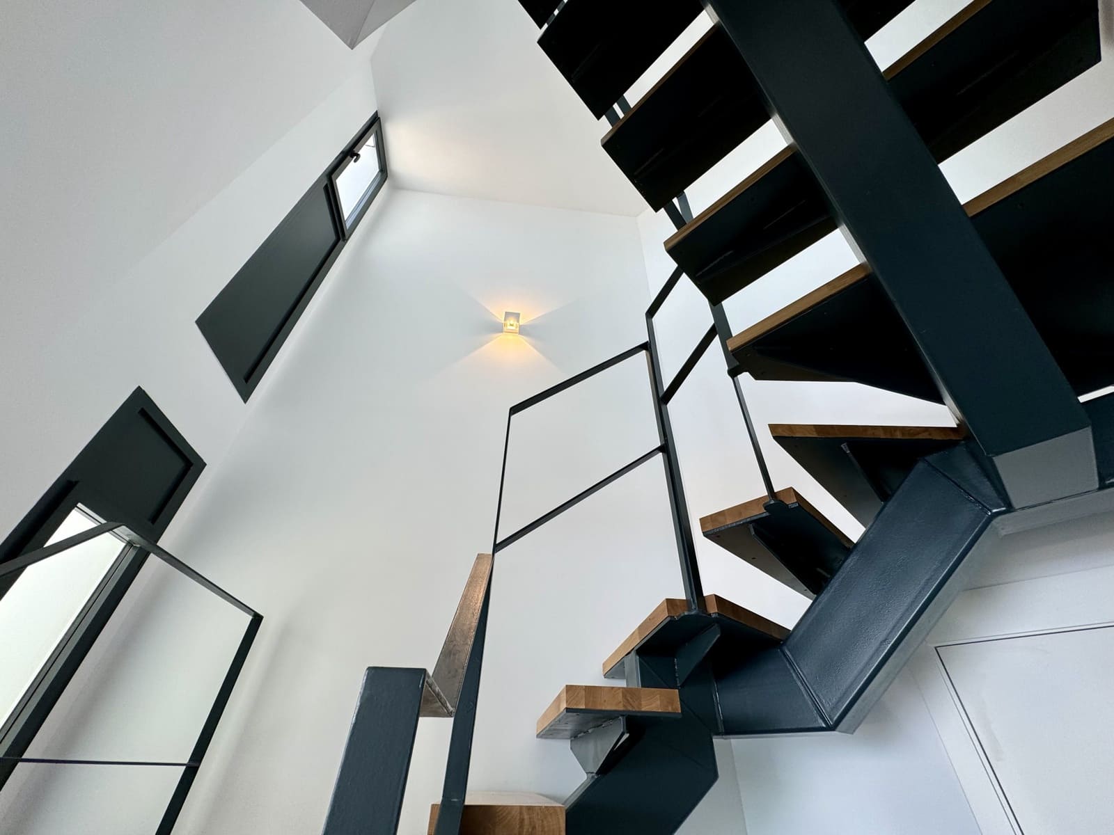 2 bedroom Penthouse for sale in Benidorm with pool - € 1,590,000 (Ref: 9565527)