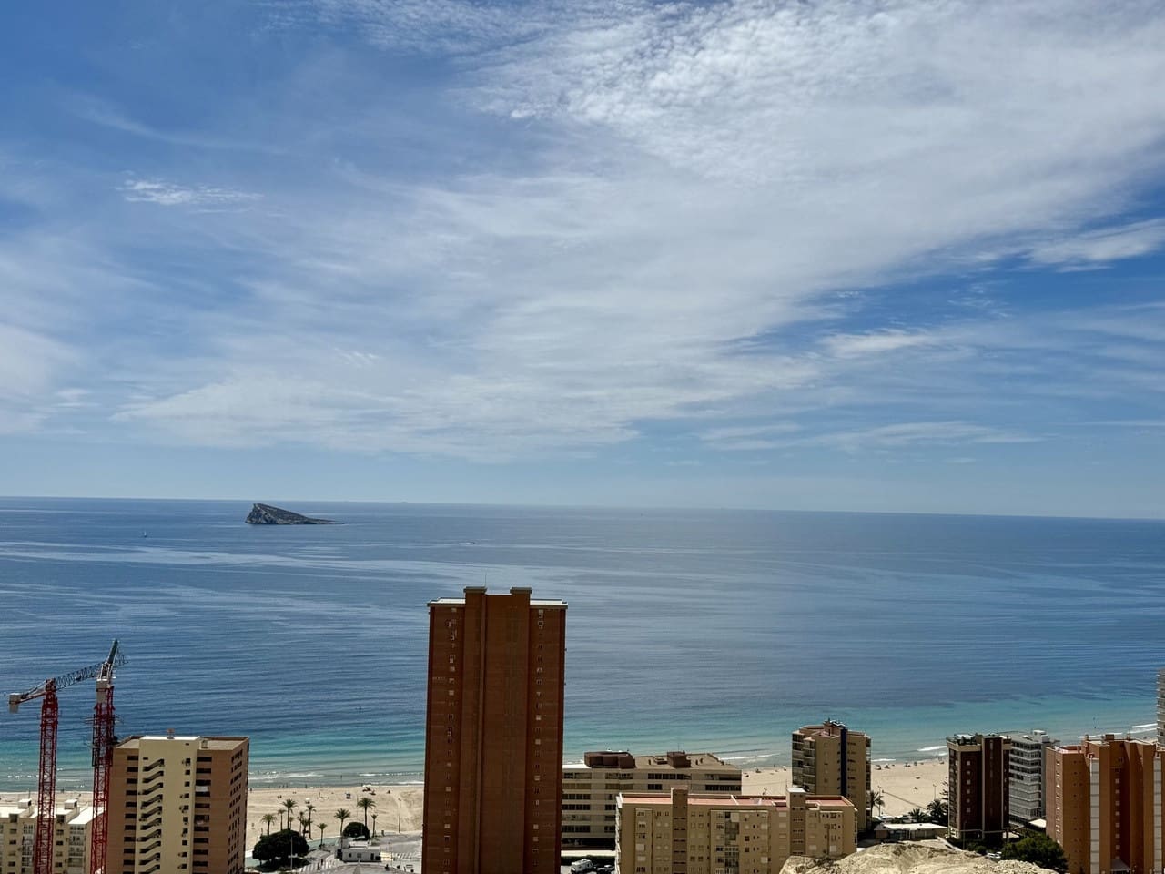 2 quarto Penthouse para venda em Benidorm com piscina - 1 590 000 € (Ref: 9565527)