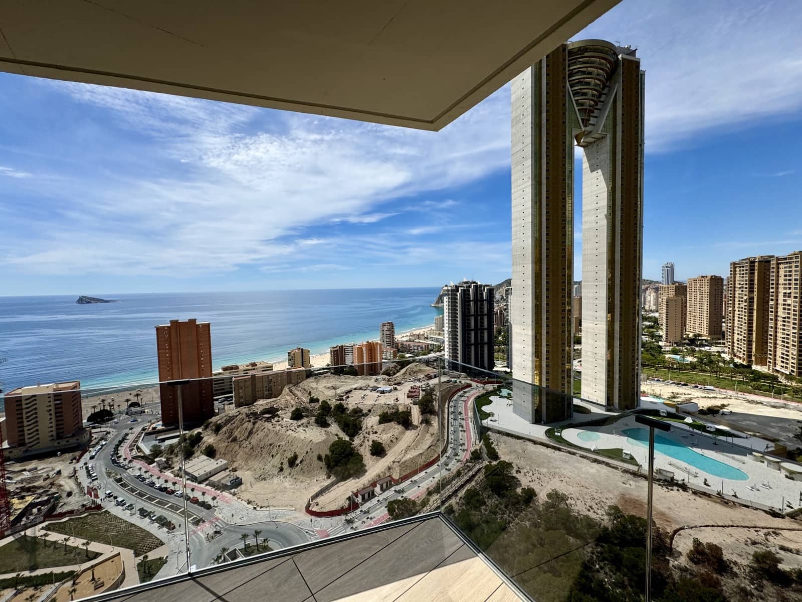 2 quarto Penthouse para venda em Benidorm com piscina - 1 590 000 € (Ref: 9565527)