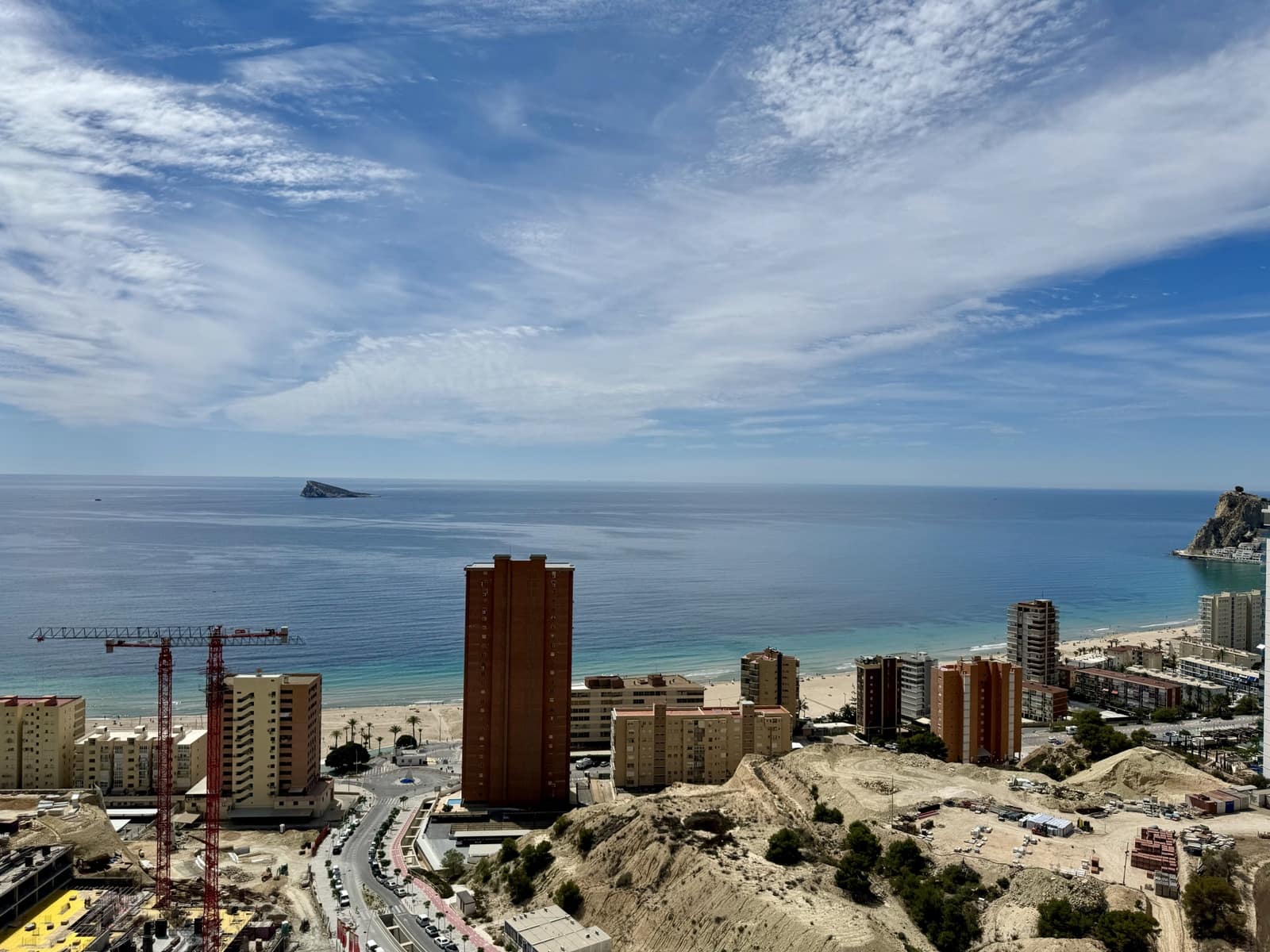 2 quarto Penthouse para venda em Benidorm com piscina - 1 590 000 € (Ref: 9565527)