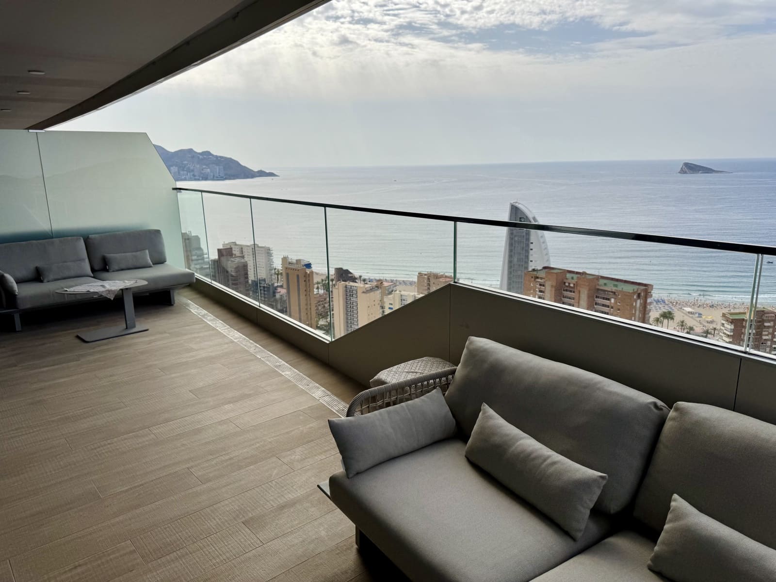 3 soveværelse Lejlighed til salg i Benidorm med swimmingpool garage - € 789.000 (Ref: 9565528)