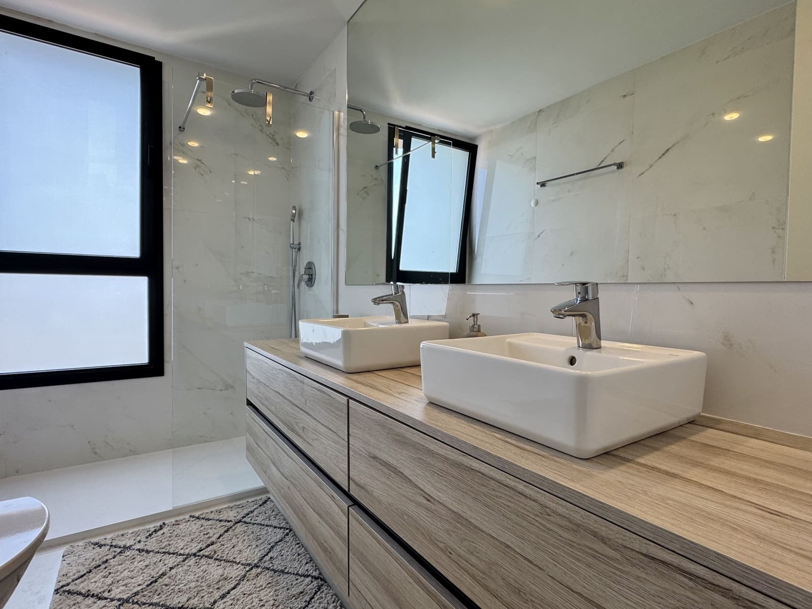 3 soveværelse Lejlighed til salg i Benidorm med swimmingpool garage - € 789.000 (Ref: 9565528)