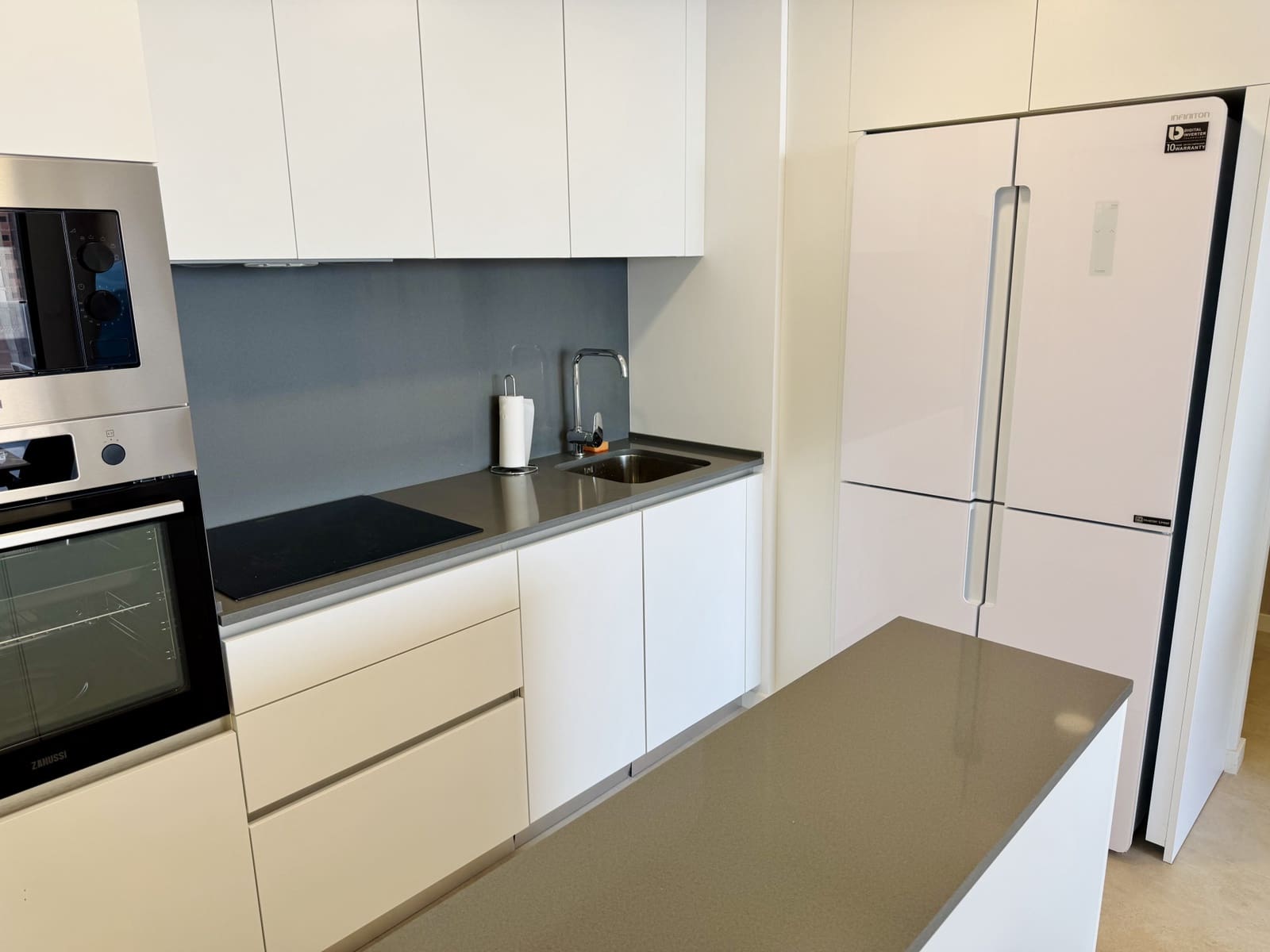 3 soveværelse Lejlighed til salg i Benidorm med swimmingpool garage - € 690.000 (Ref: 9565534)