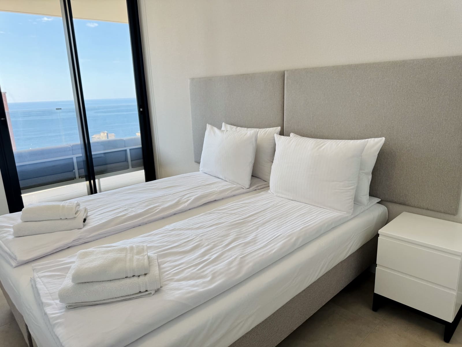 3 soveværelse Lejlighed til salg i Benidorm med swimmingpool garage - € 690.000 (Ref: 9565534)