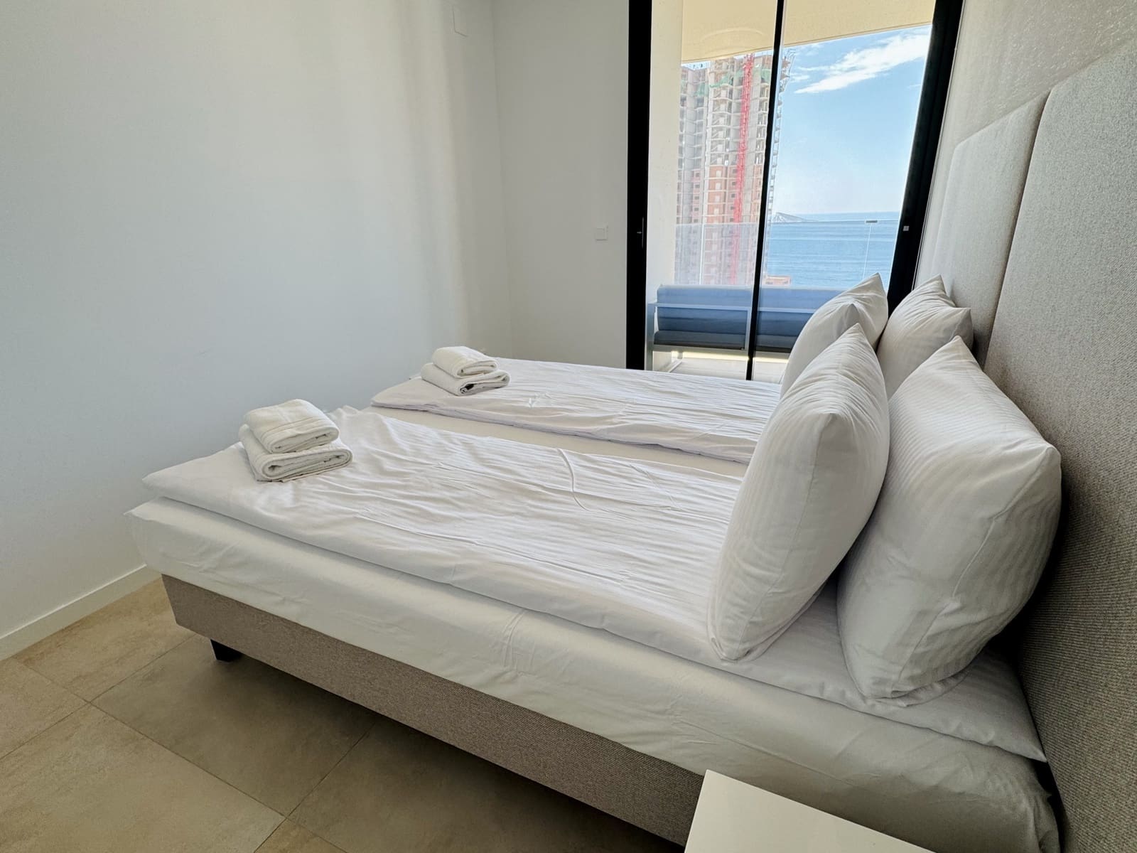 3 soveværelse Lejlighed til salg i Benidorm med swimmingpool garage - € 690.000 (Ref: 9565534)