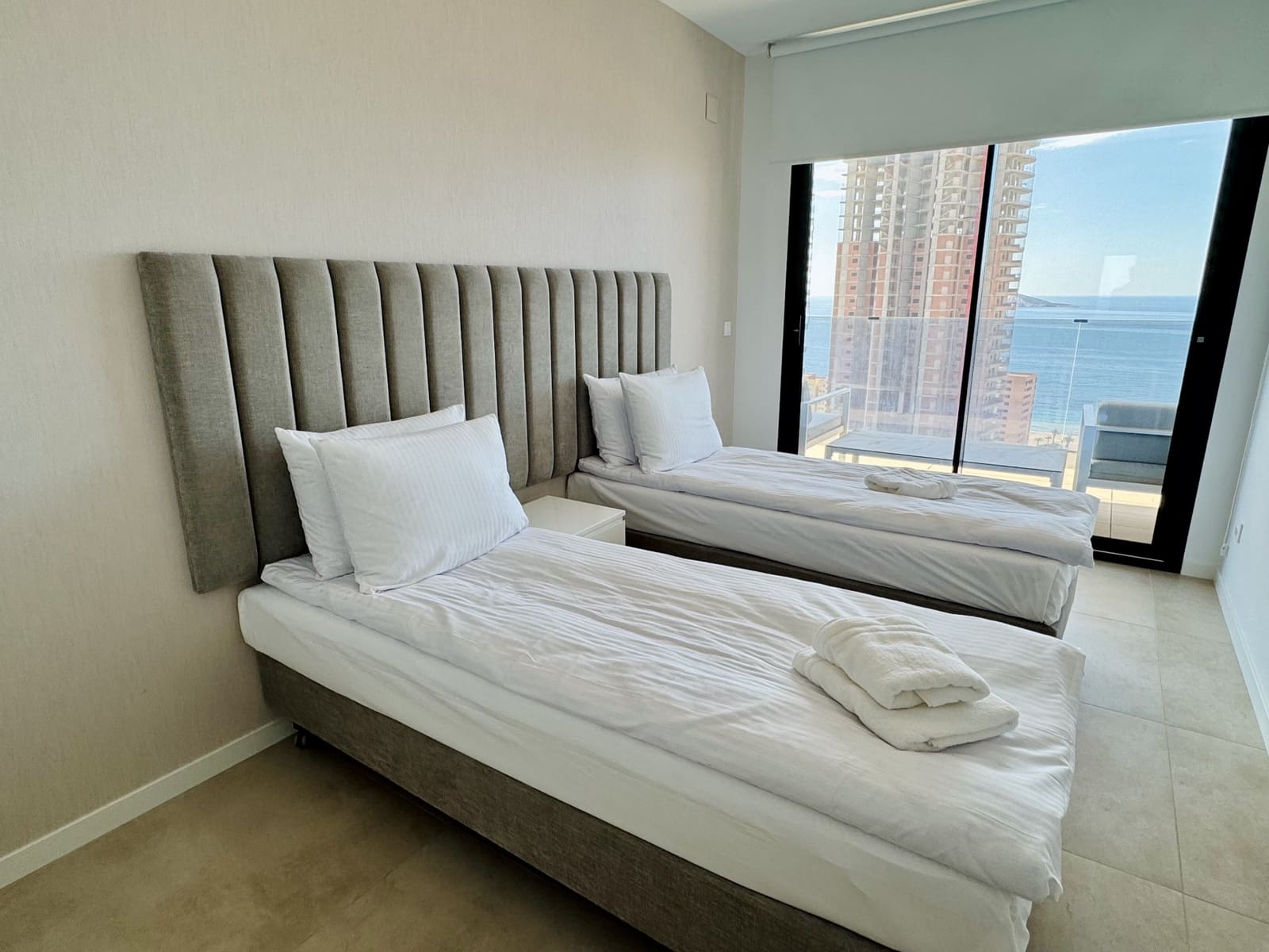 3 soveværelse Lejlighed til salg i Benidorm med swimmingpool garage - € 690.000 (Ref: 9565534)