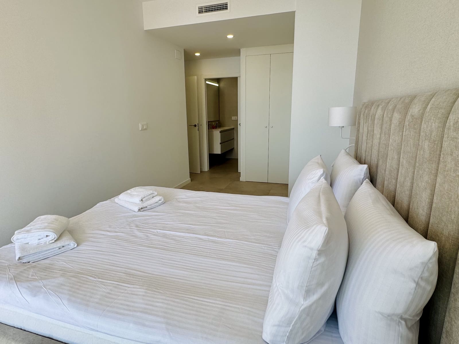 3 soveværelse Lejlighed til salg i Benidorm med swimmingpool garage - € 690.000 (Ref: 9565534)