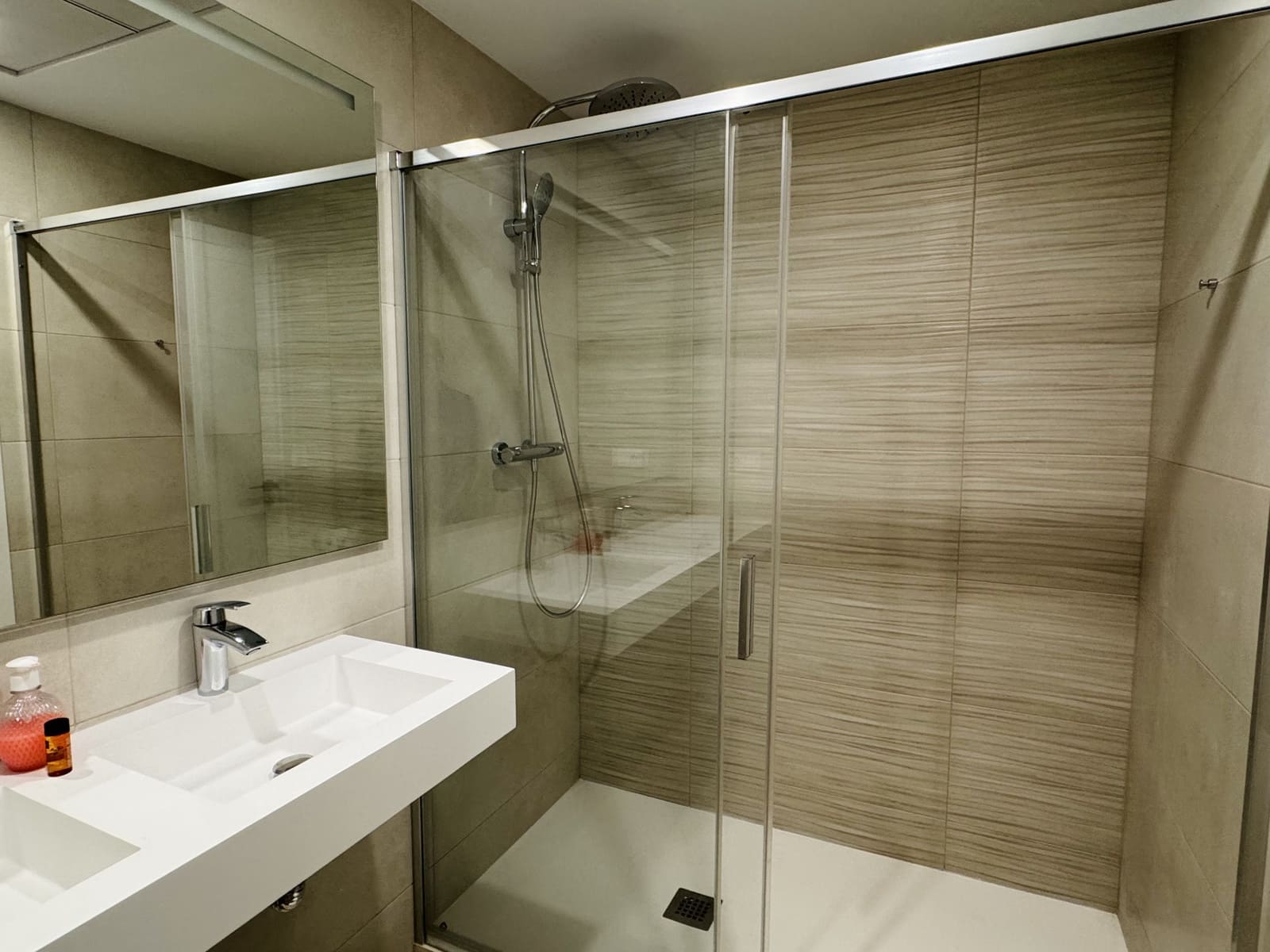 3 soveværelse Lejlighed til salg i Benidorm med swimmingpool garage - € 690.000 (Ref: 9565534)