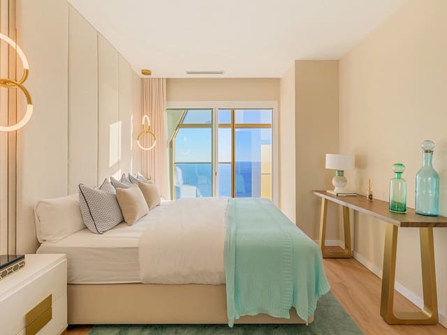 3 sovrum Lägenhet till salu i Benidorm med pool - 1 065 000 € (Ref: 9565547)