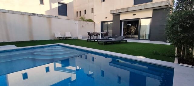 3 makuuhuone Huvila myytävänä paikassa Las Lomas de Rame - Bahía Bella, Los Alcázares mukana uima-altaan 
autotalli - 385 000 € (Ref: 9565550)