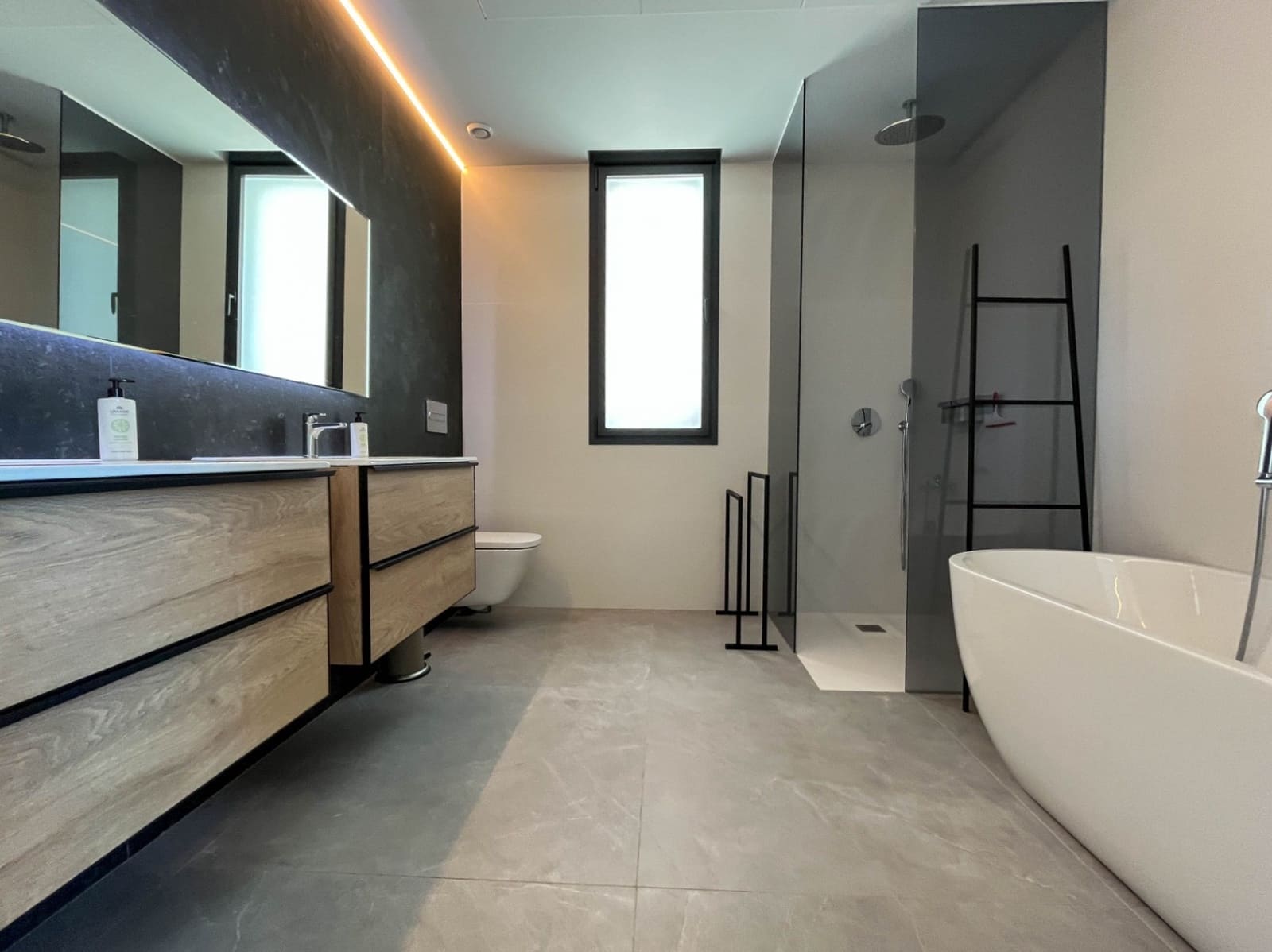 5 sypialnia Willa na sprzedaż w Benissa z basenem garażem - 5 000 000 € (Ref: 9565563)