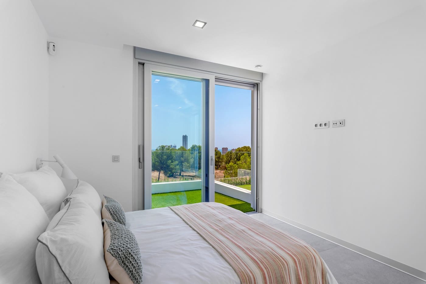 3 soverom Villa til salgs i Finestrat med svømmebasseng garasje - € 695 000 (Ref: 9565564)