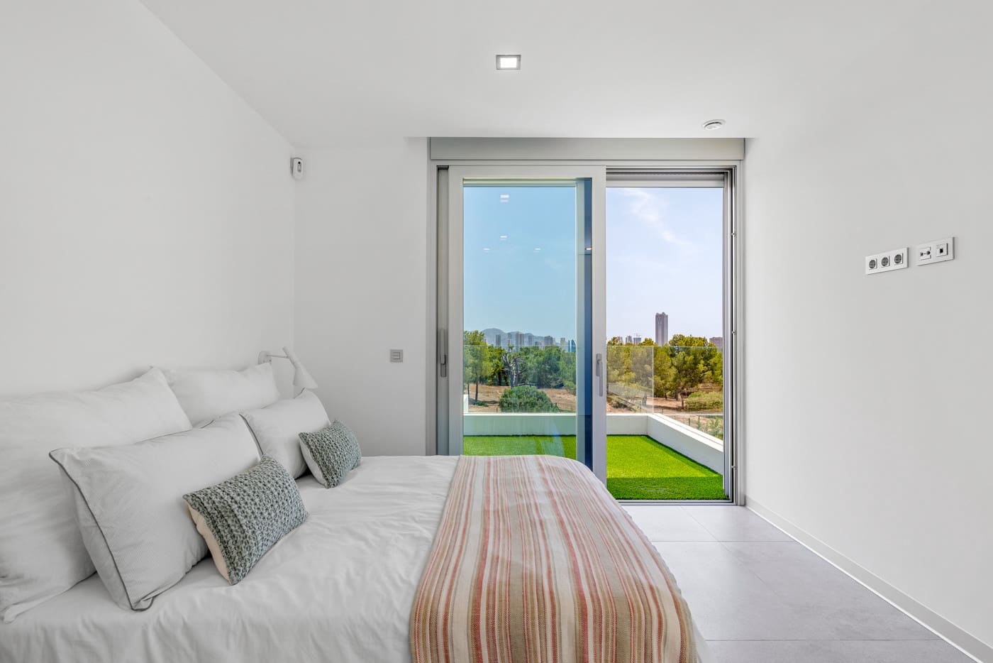 3 soverom Villa til salgs i Finestrat med svømmebasseng garasje - € 695 000 (Ref: 9565564)