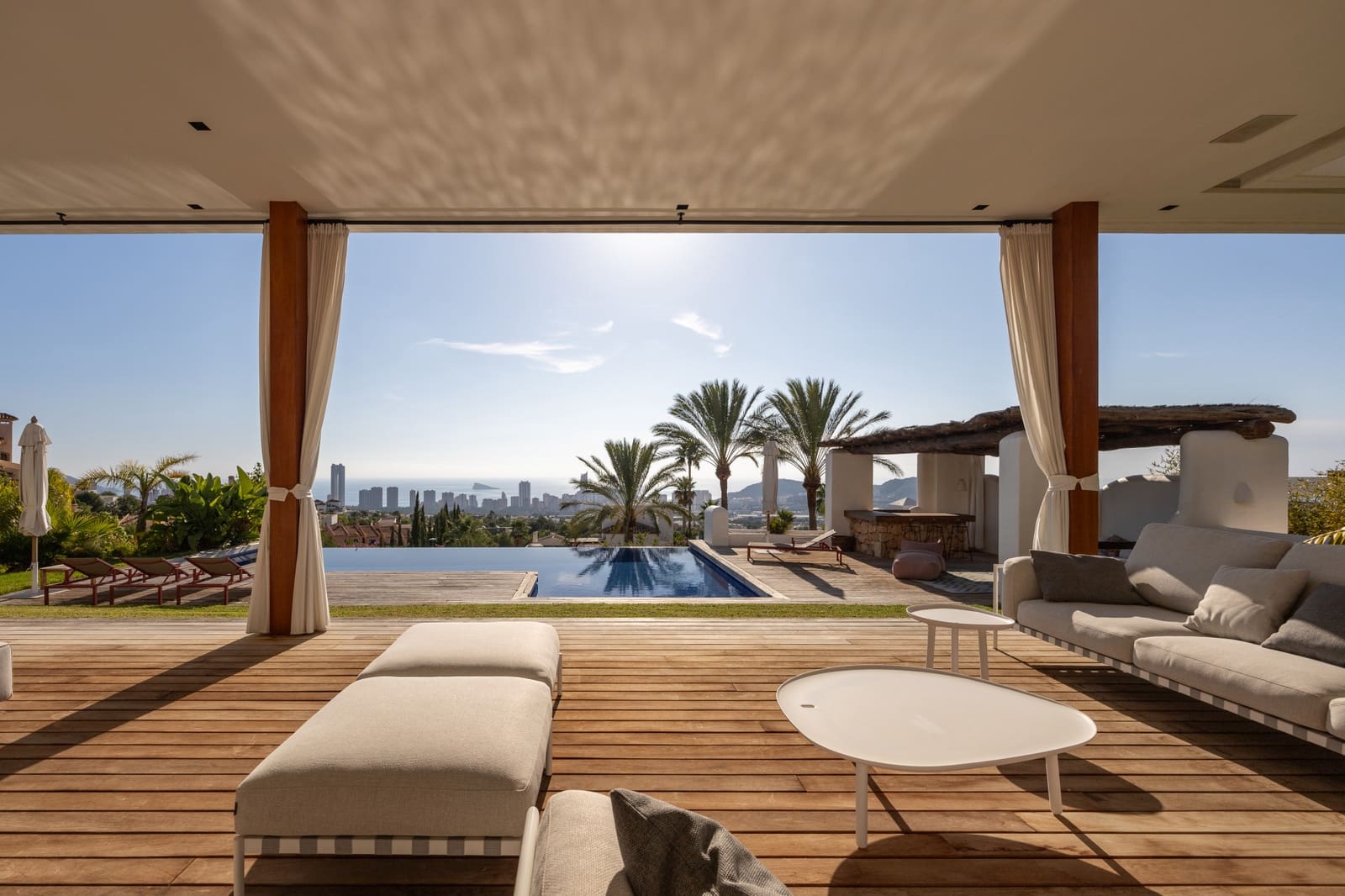 5 bedroom Villa for sale in Finestrat with pool garage - € 3,500,000 (Ref: 9565565)