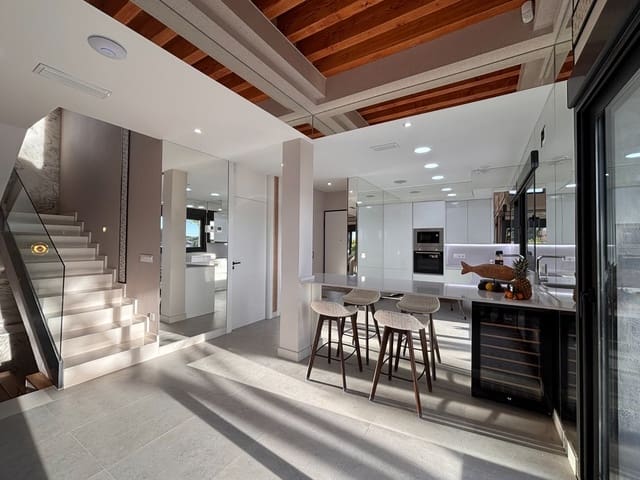 4 soverom Villa til salgs i Muchamiel / Mutxamel med svømmebasseng garasje - € 995 000 (Ref: 9565571)