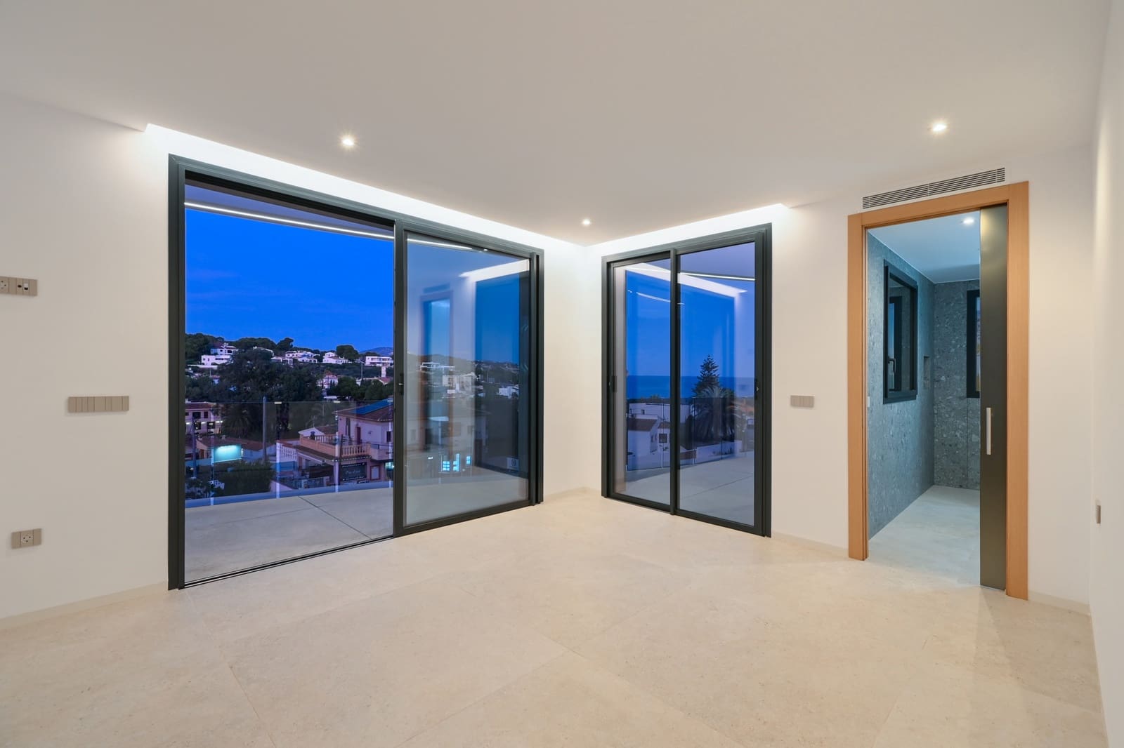 4 soveværelse Villa til salg i Benissa med swimmingpool garage - € 3.195.000 (Ref: 9565589)