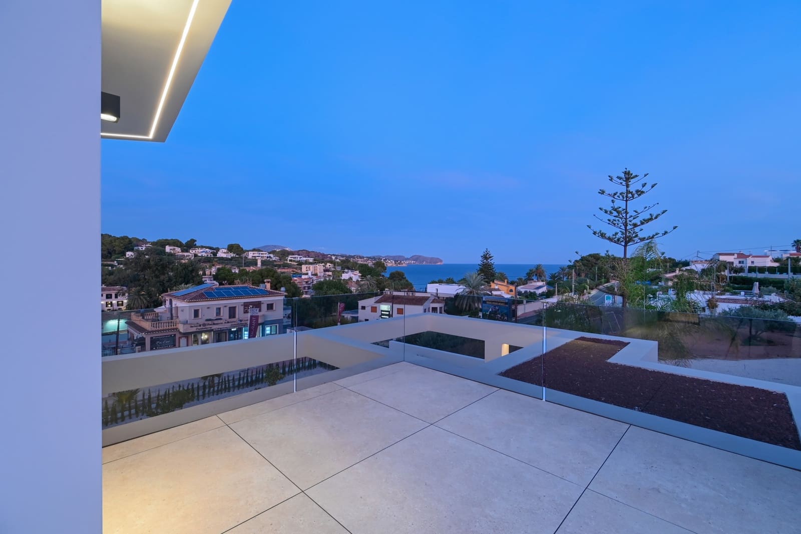 4 soveværelse Villa til salg i Benissa med swimmingpool garage - € 3.195.000 (Ref: 9565589)