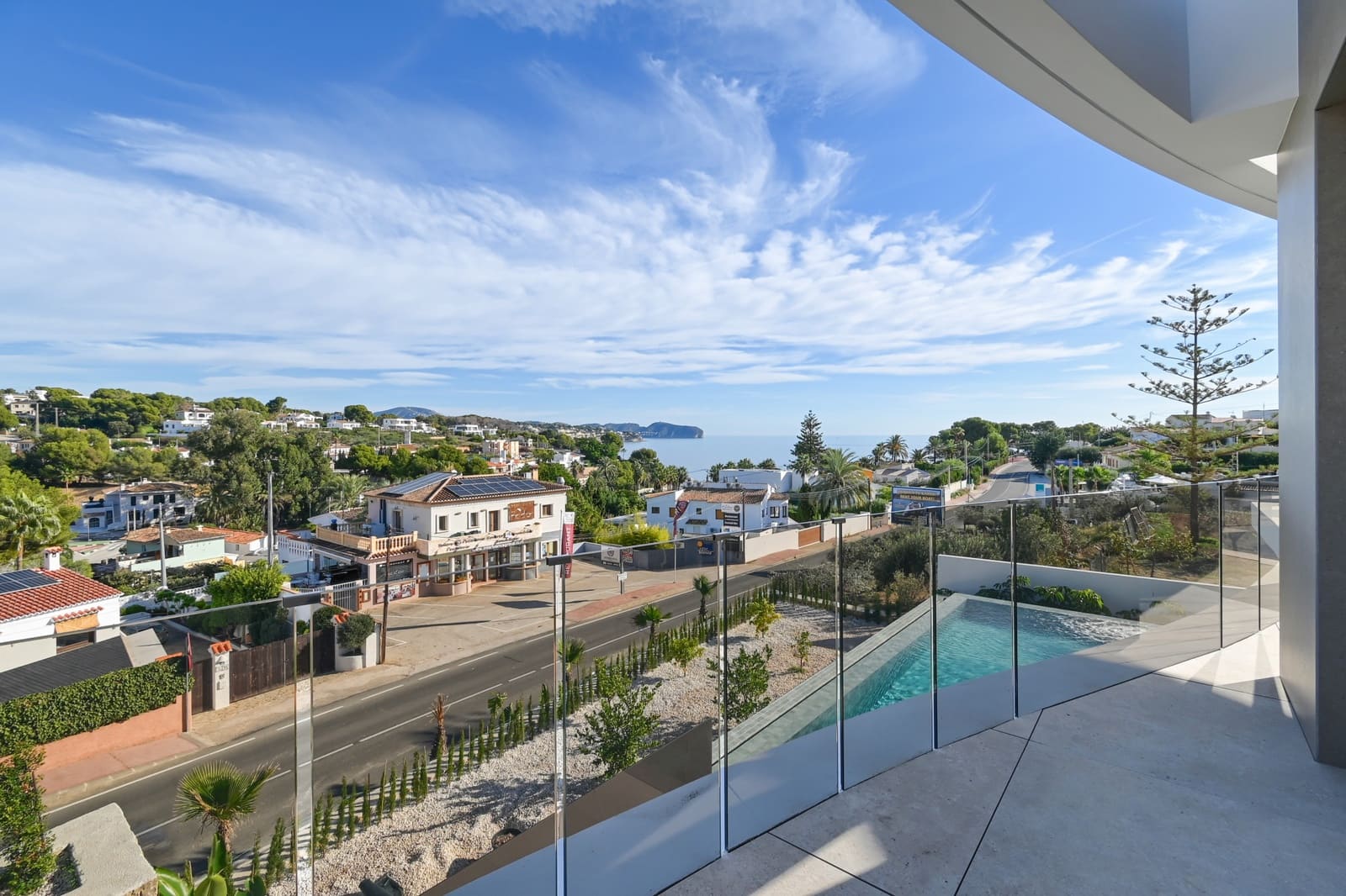 4 soveværelse Villa til salg i Benissa med swimmingpool garage - € 3.195.000 (Ref: 9565589)