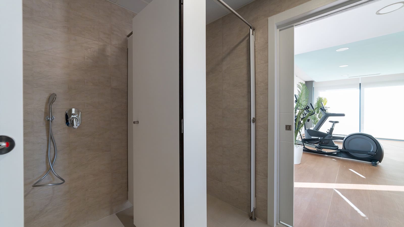 3 bedroom Apartment for sale in Benidorm with pool garage - € 489,000 (Ref: 9565592)