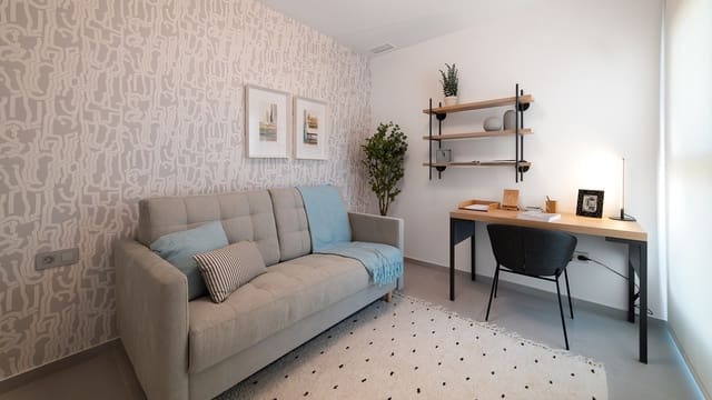 3 bedroom Apartment for sale in Benidorm with pool garage - € 489,000 (Ref: 9565592)