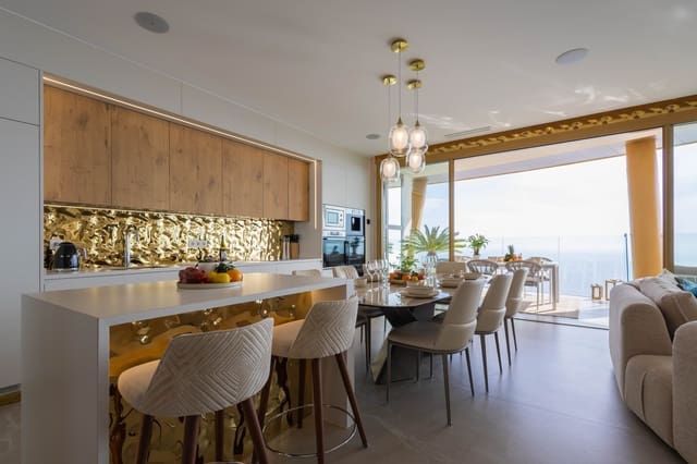 3 Zimmer Penthouse zu verkaufen in Benidorm mit Pool Garage - 2.400.000 € (Ref: 9565593)