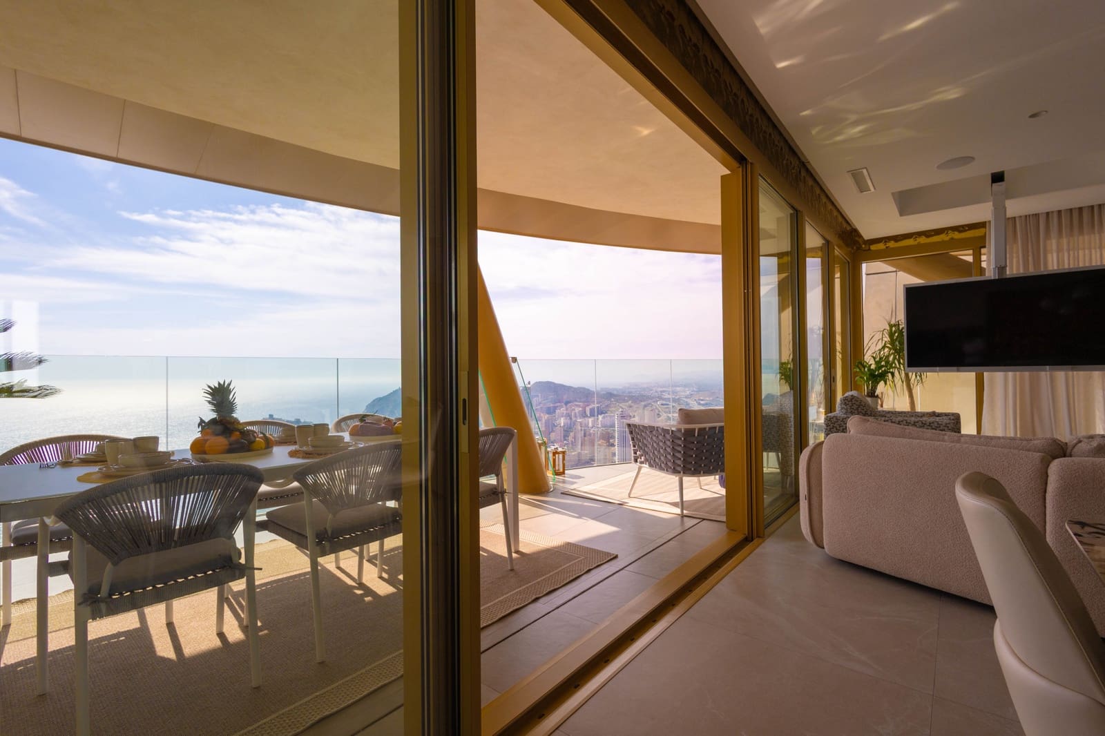 3 soveværelse Penthouse til salg i Benidorm med swimmingpool garage - € 2.400.000 (Ref: 9565593)