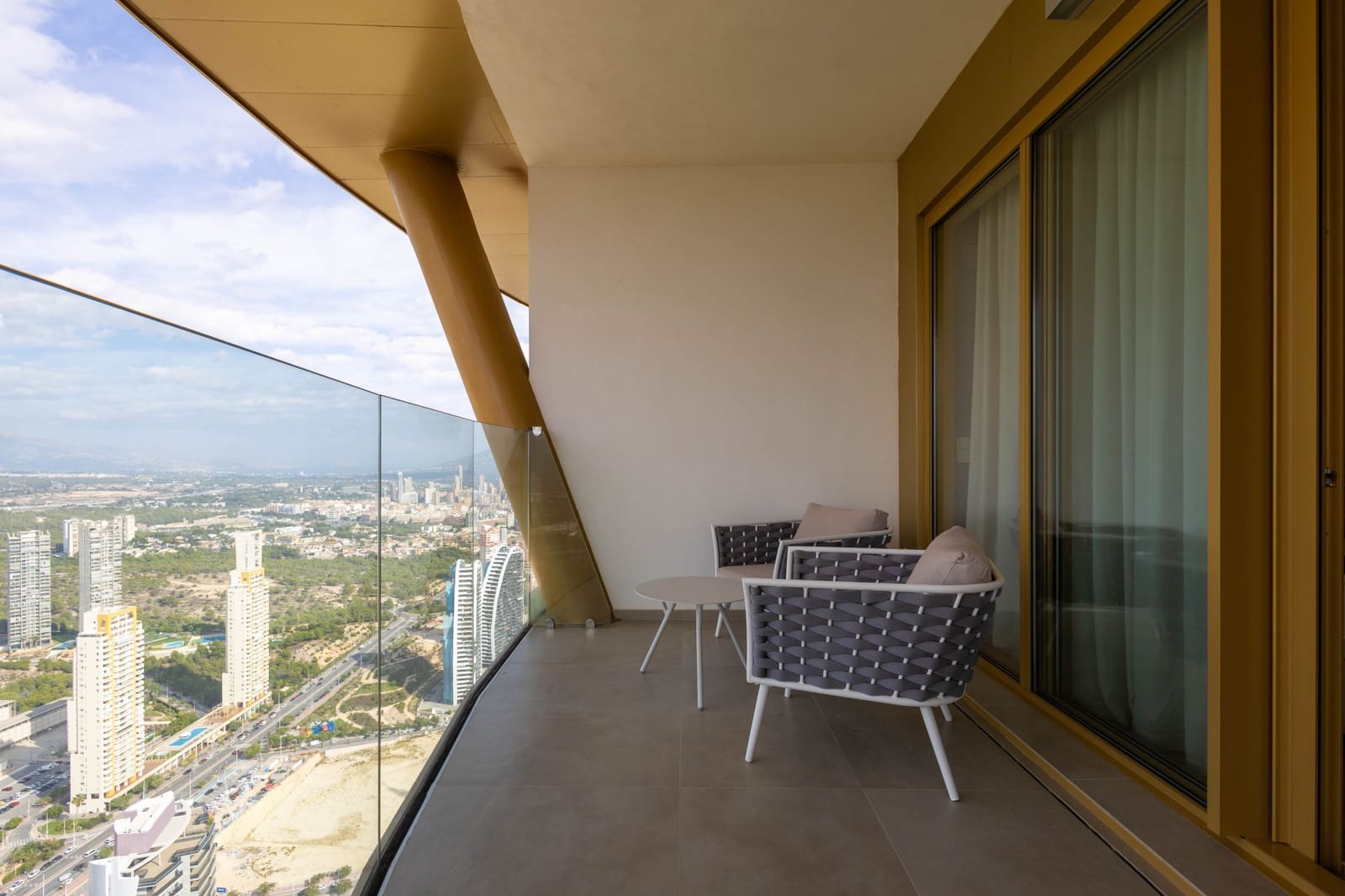 3 soveværelse Penthouse til salg i Benidorm med swimmingpool garage - € 2.400.000 (Ref: 9565593)