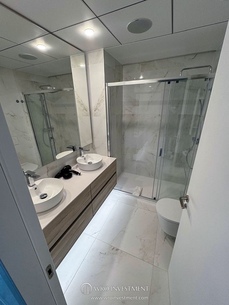 4 quarto Penthouse para venda em Benidorm com piscina garagem - 1 690 000 € (Ref: 9583112)