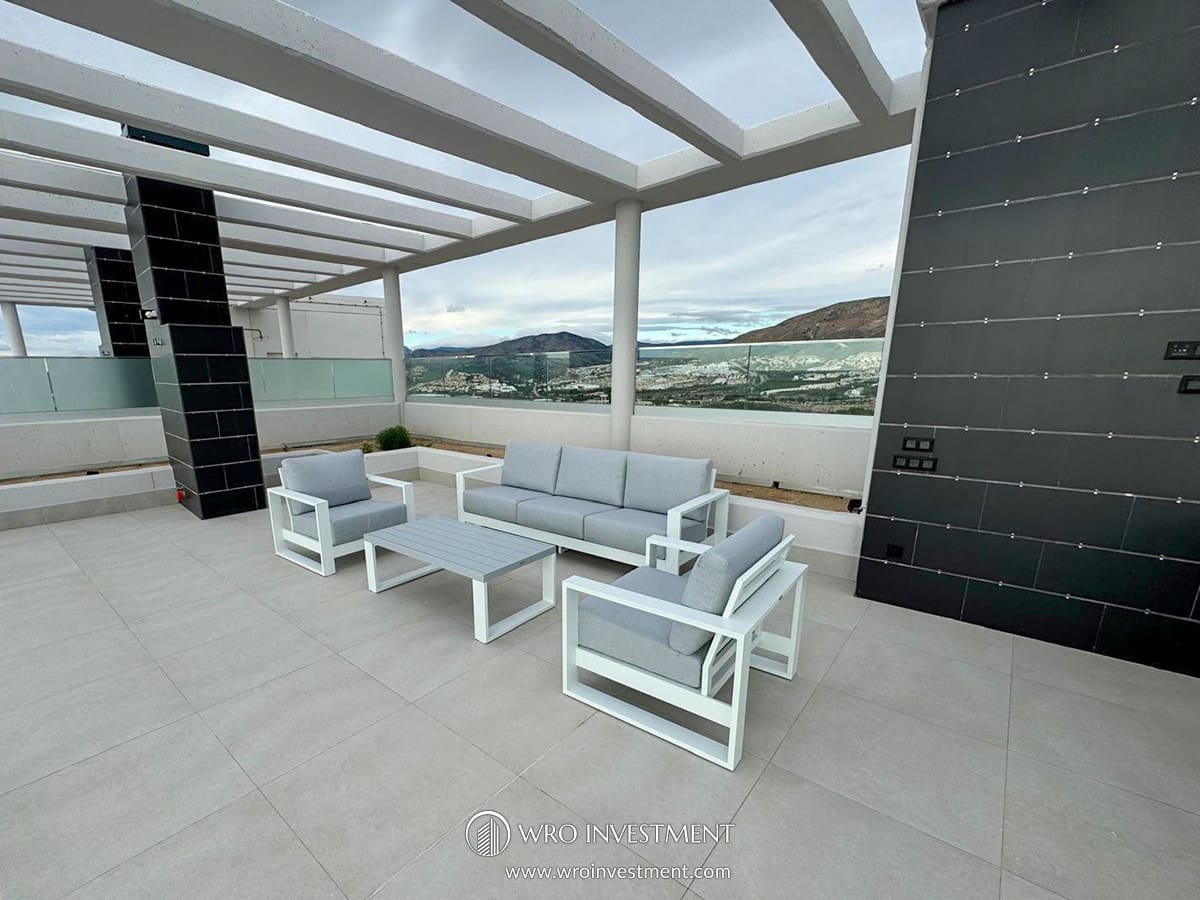 4 quarto Penthouse para venda em Benidorm com piscina garagem - 1 690 000 € (Ref: 9583112)