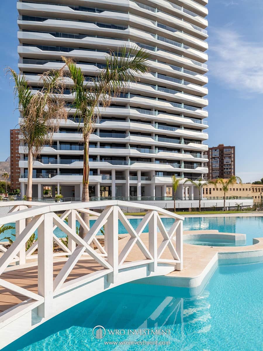 4 quarto Penthouse para venda em Benidorm com piscina garagem - 1 690 000 € (Ref: 9583112)