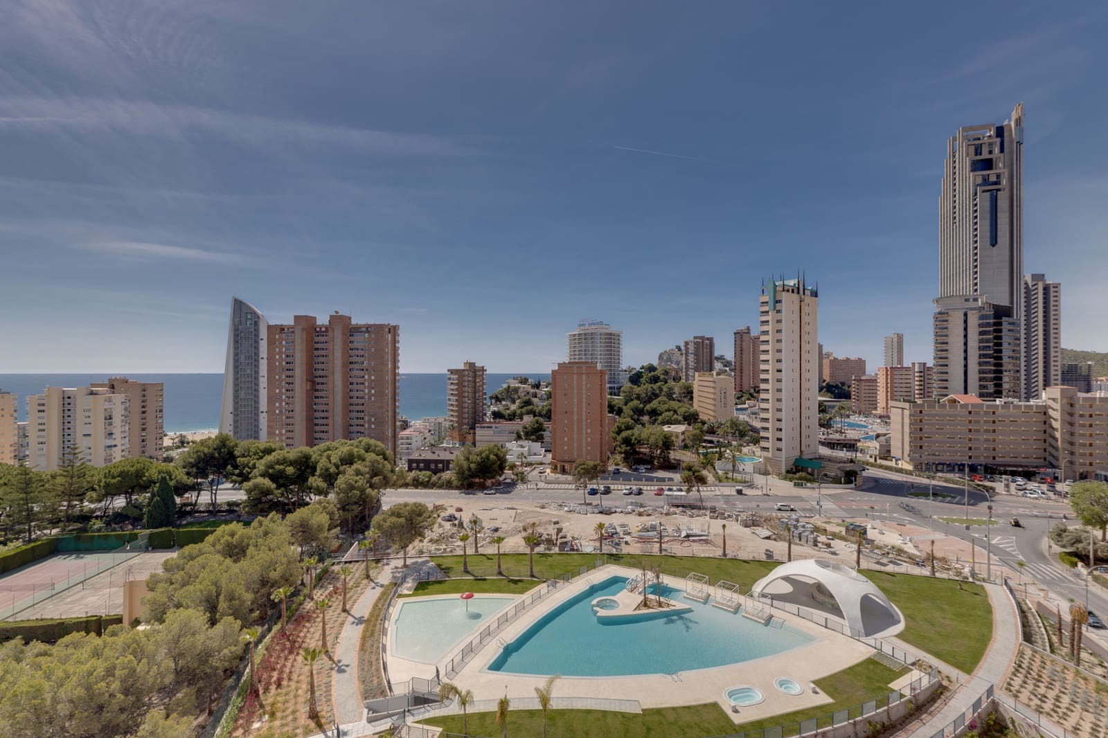 4 quarto Penthouse para venda em Benidorm com piscina garagem - 1 690 000 € (Ref: 9583112)