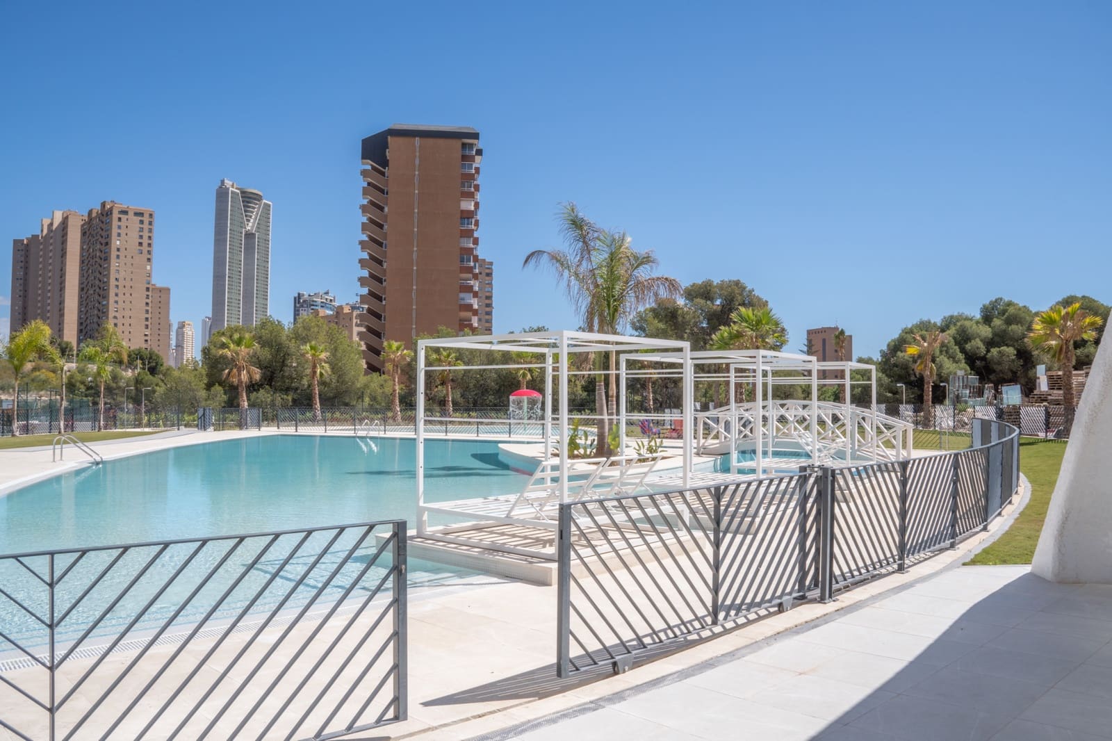 4 quarto Penthouse para venda em Benidorm com piscina garagem - 1 690 000 € (Ref: 9583112)