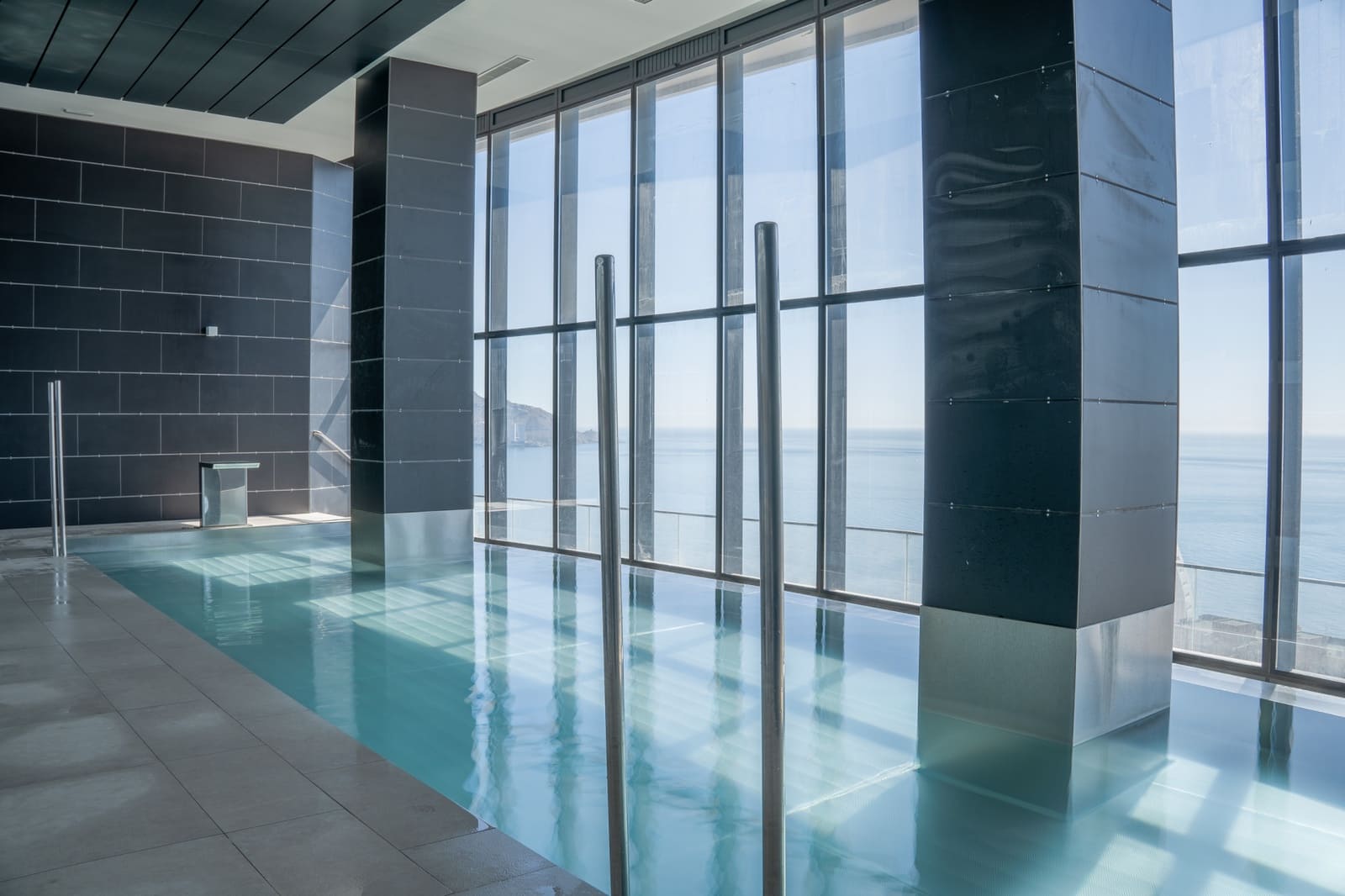 4 soverom Penthouse til salgs i Benidorm med svømmebasseng garasje - € 1 600 000 (Ref: 9583112)