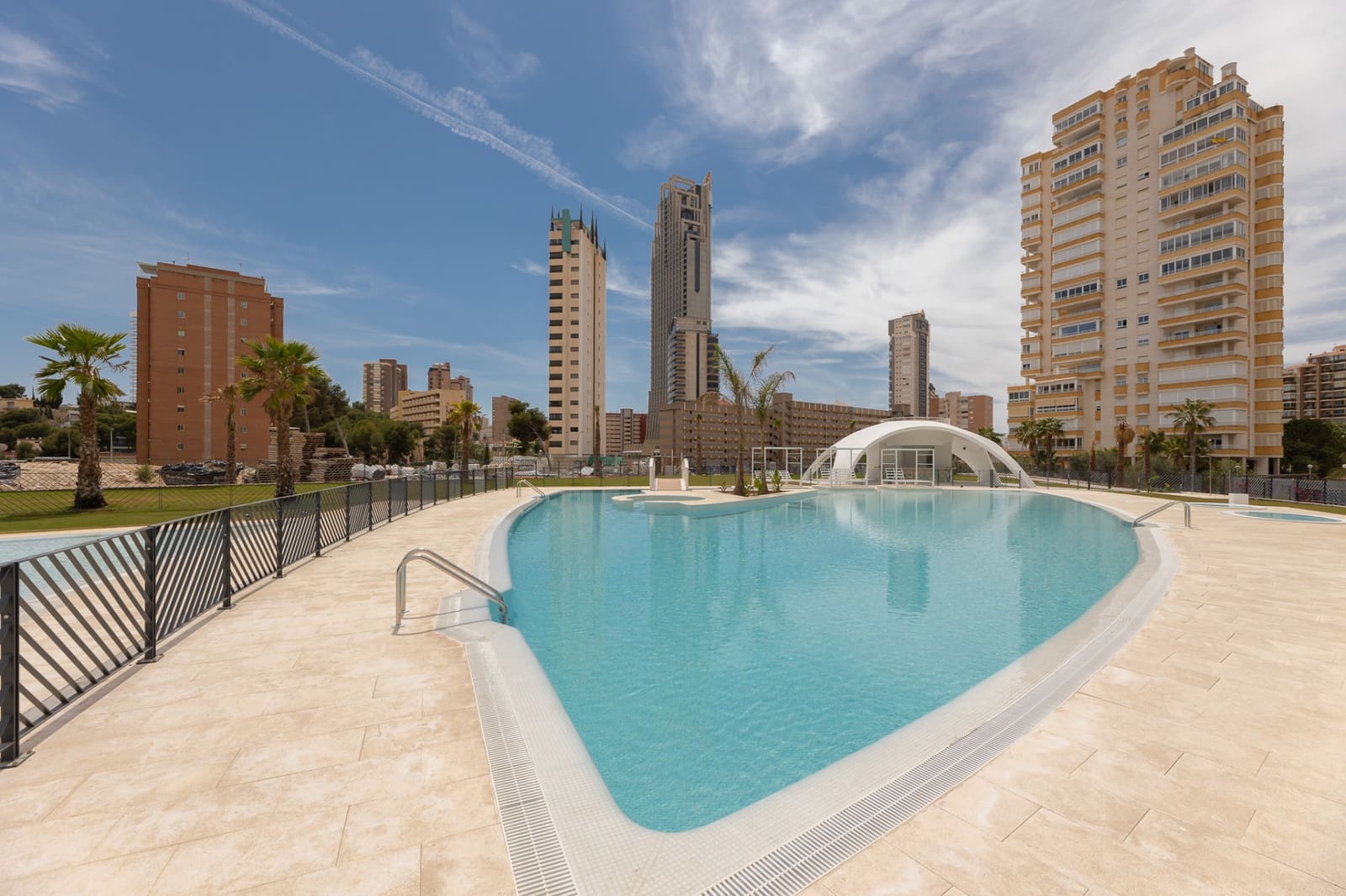 4 soverom Penthouse til salgs i Benidorm med svømmebasseng garasje - € 1 600 000 (Ref: 9583112)