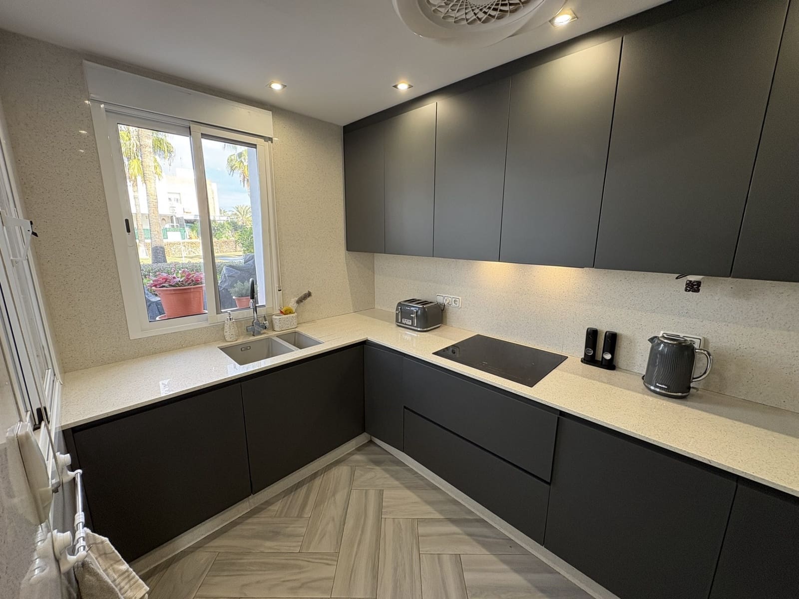 3 bedroom Townhouse for sale in Vera with pool - € 420,000 (Ref: 9586776)