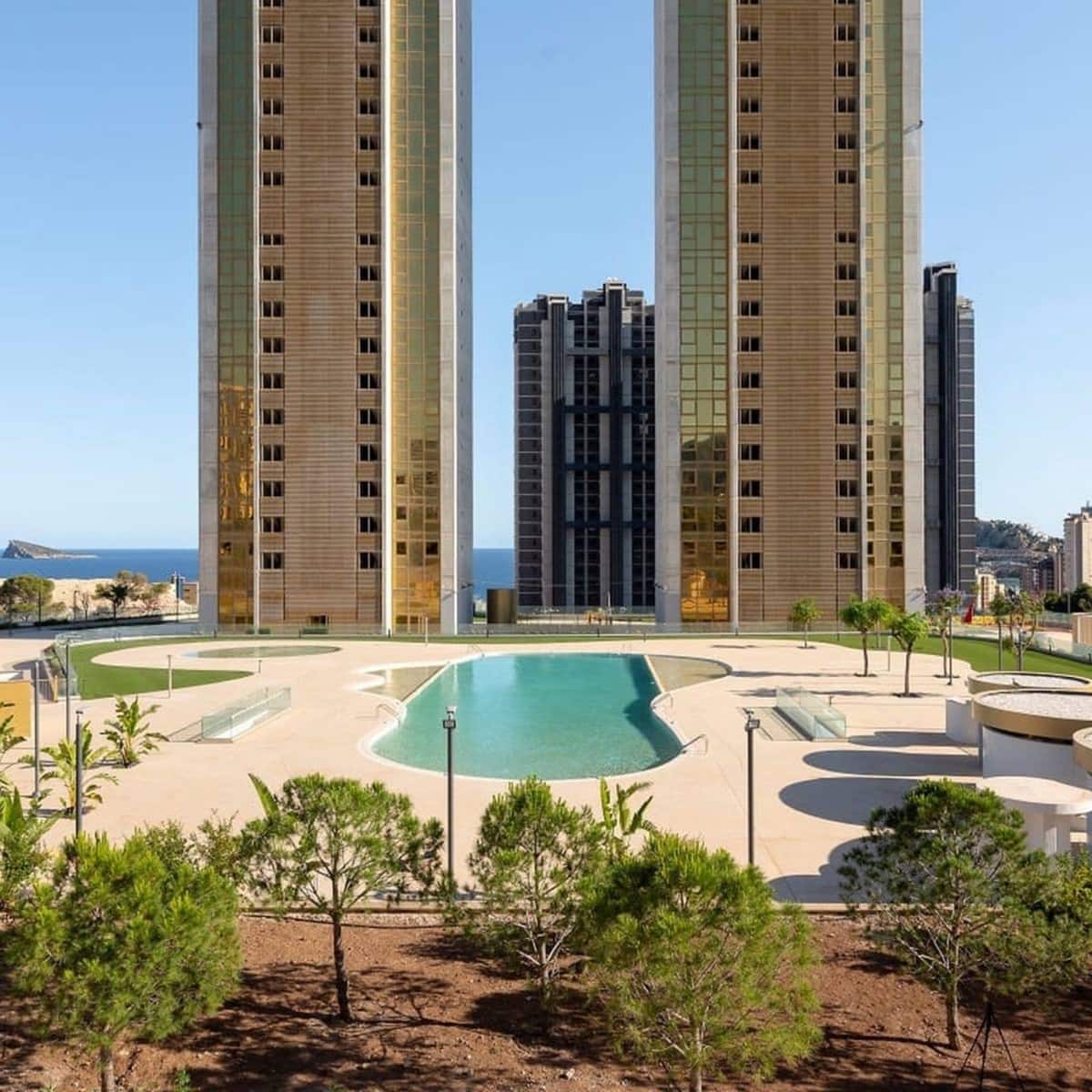 2 bedroom Apartment for sale in Benidorm with garage - € 570,000 (Ref: 9591637)