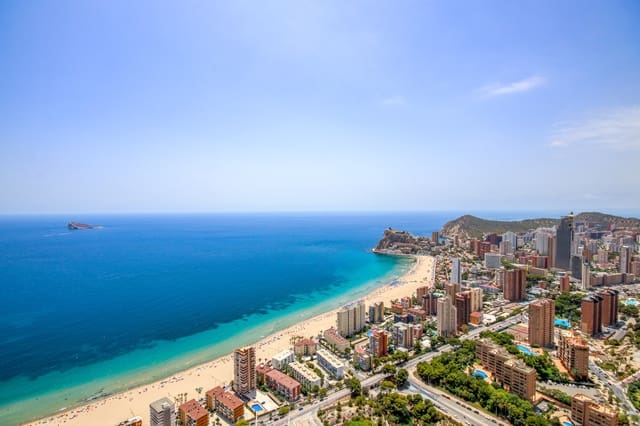 2 bedroom Apartment for sale in Playa Poniente, Benidorm with garage - € 570,000 (Ref: 9591637)