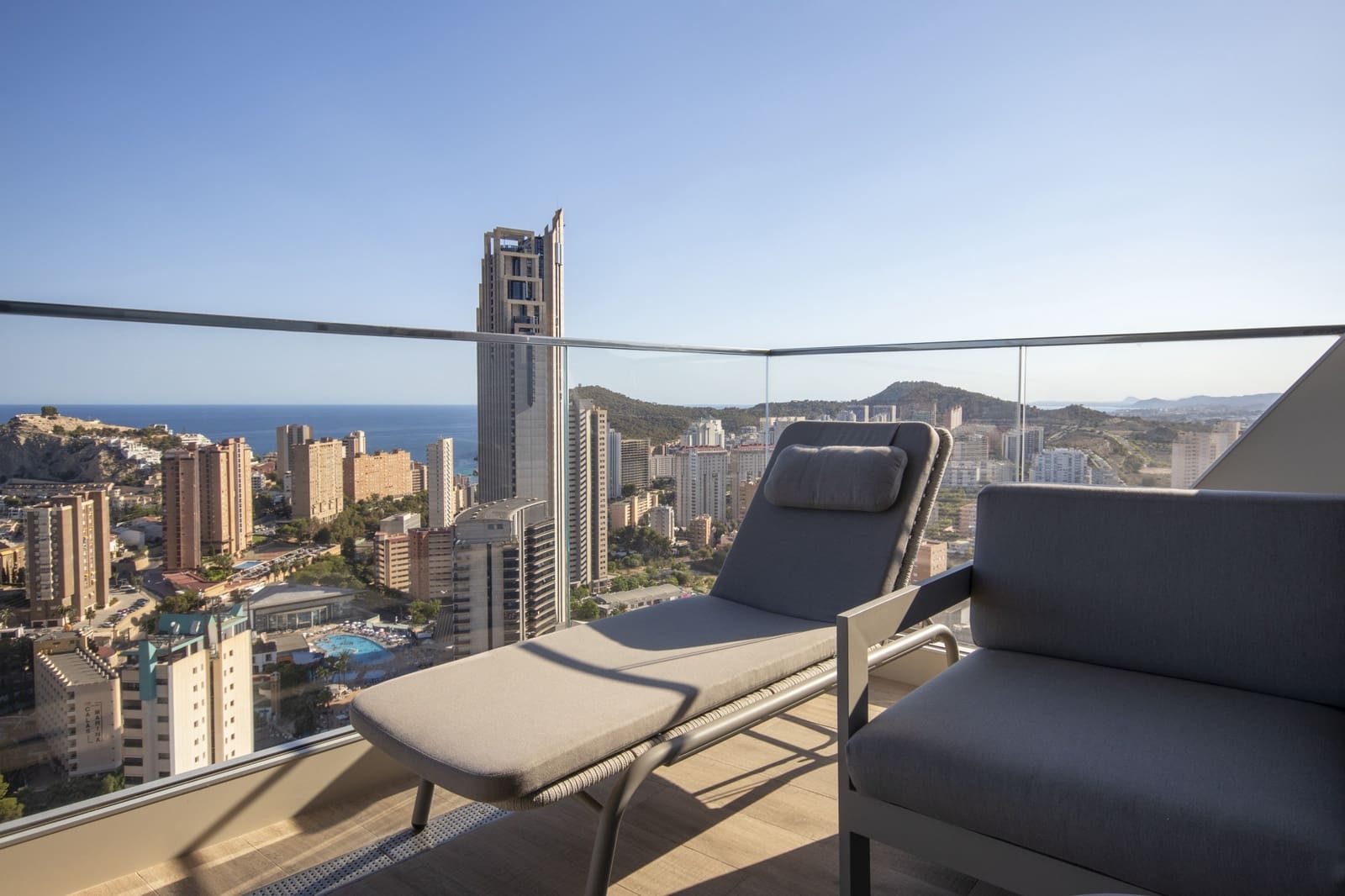 Apartamento de 3 habitaciones en Benidorm en venta con piscina garaje - 850.000 € (Ref: 9591638)