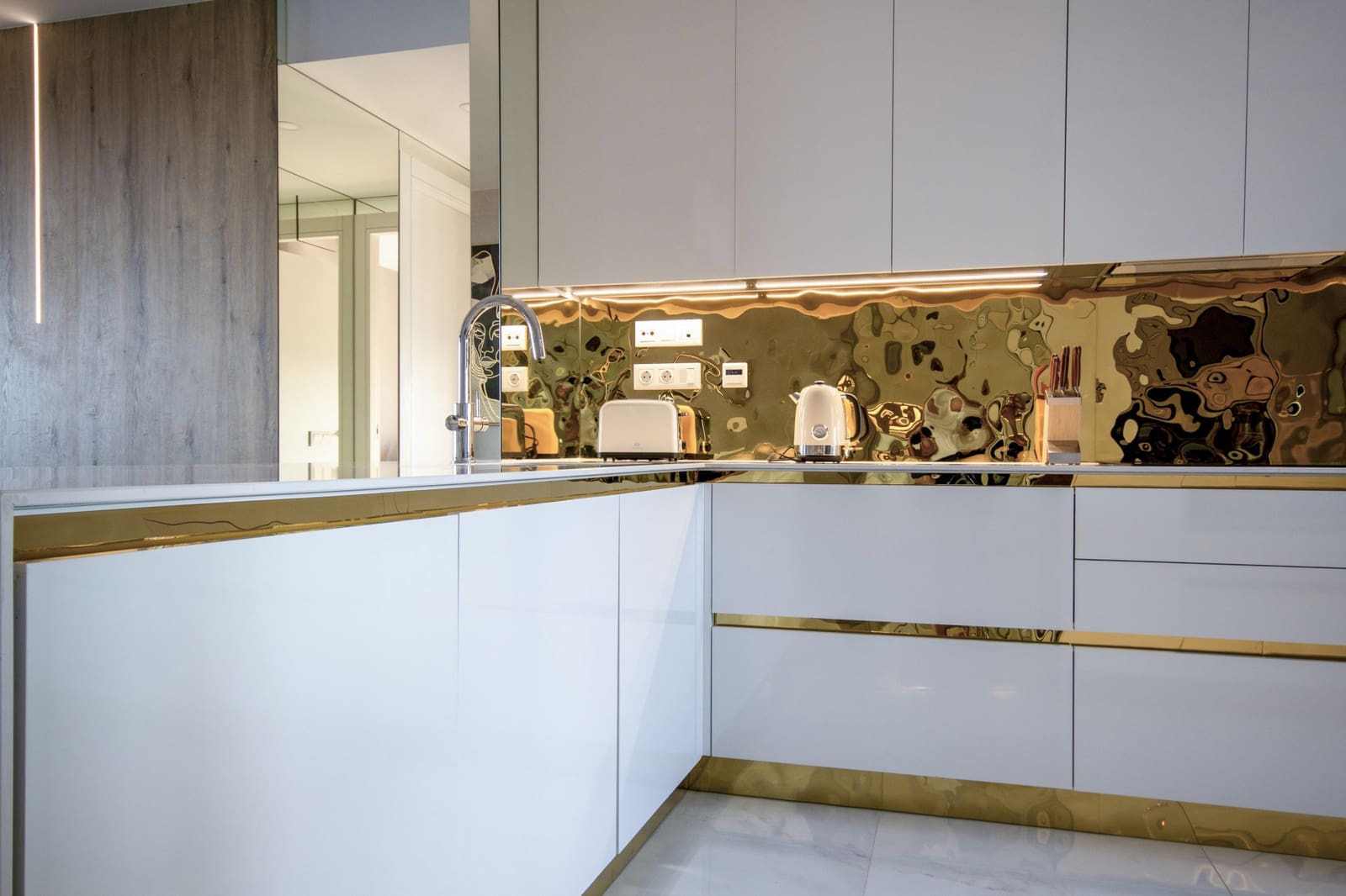 Apartamento de 3 habitaciones en Benidorm en venta con piscina garaje - 850.000 € (Ref: 9591638)