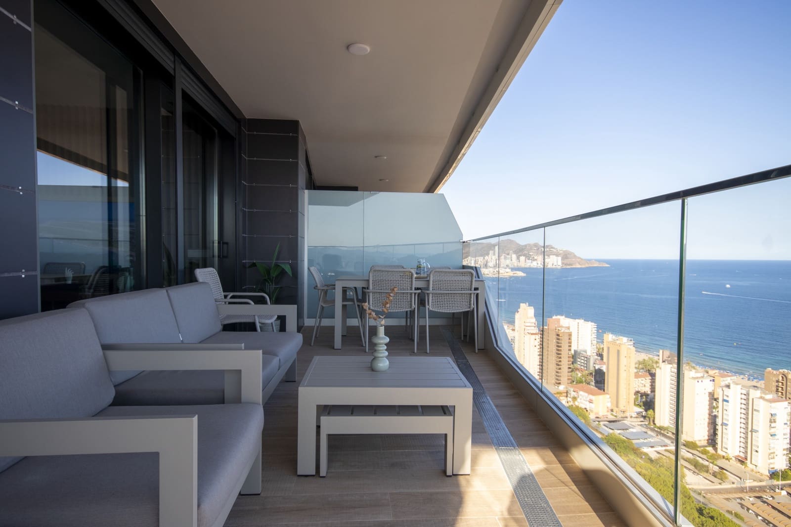 3 makuuhuone Huoneisto myytävänä paikassa Benidorm mukana uima-altaan 
autotalli - 850 000 € (Ref: 9591638)