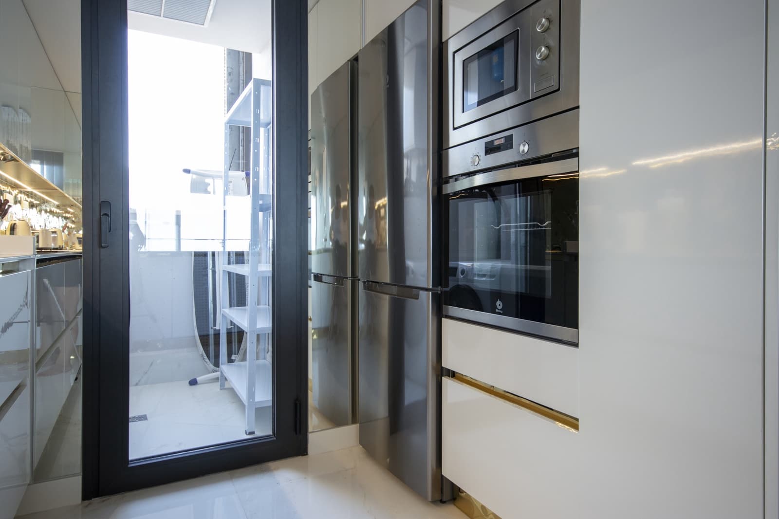 3 makuuhuone Huoneisto myytävänä paikassa Benidorm mukana uima-altaan 
autotalli - 850 000 € (Ref: 9591638)