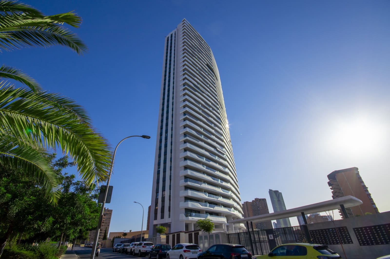3 makuuhuone Huoneisto myytävänä paikassa Benidorm mukana uima-altaan 
autotalli - 850 000 € (Ref: 9591638)
